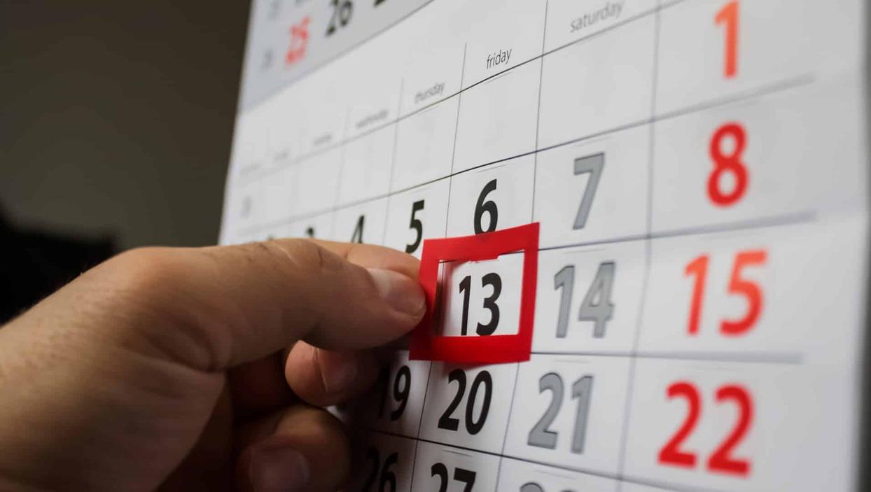 El viernes 13 es una fecha maldita para los más supersticiosos, aunque otros consideran que el verdadero día de la mala suerte es el martes 13.