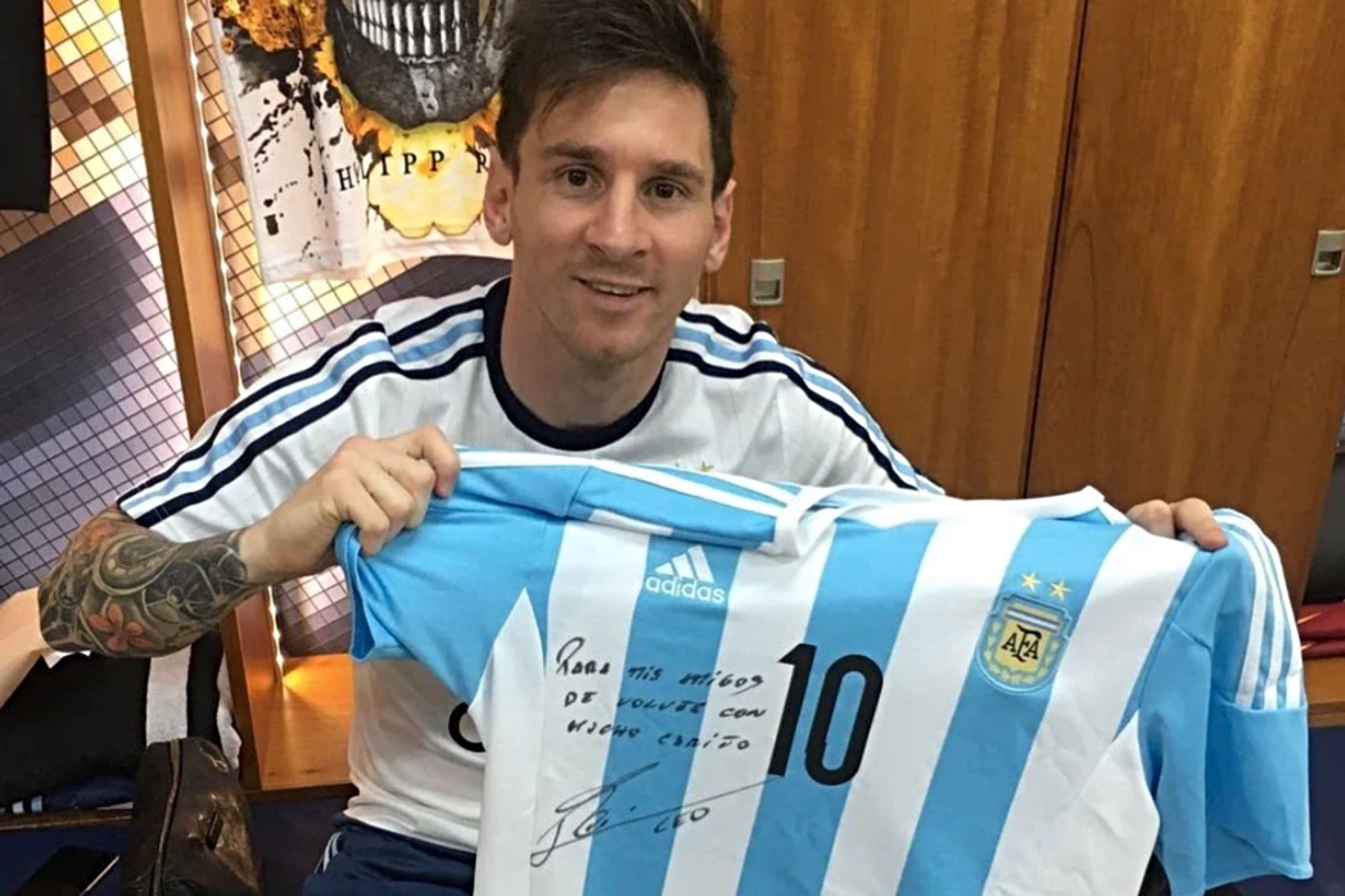 Leo Messi ya envió una camiseta firmada a la parrilla, y su dueño espera poder agradecerle el gesto en persona pronto.