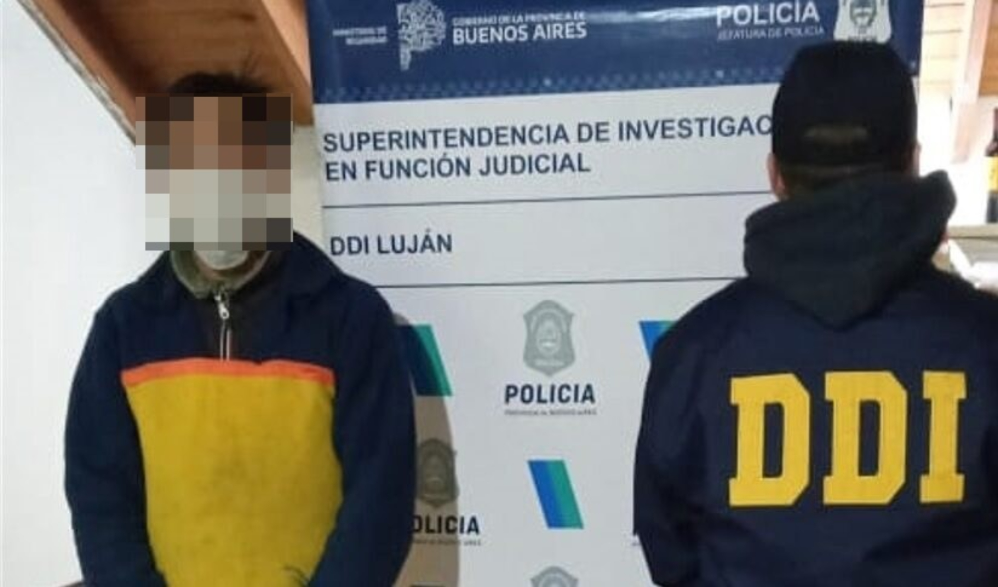 Este es el individuo que fue arrestado en Marcos Paz por los investigadores policiales.