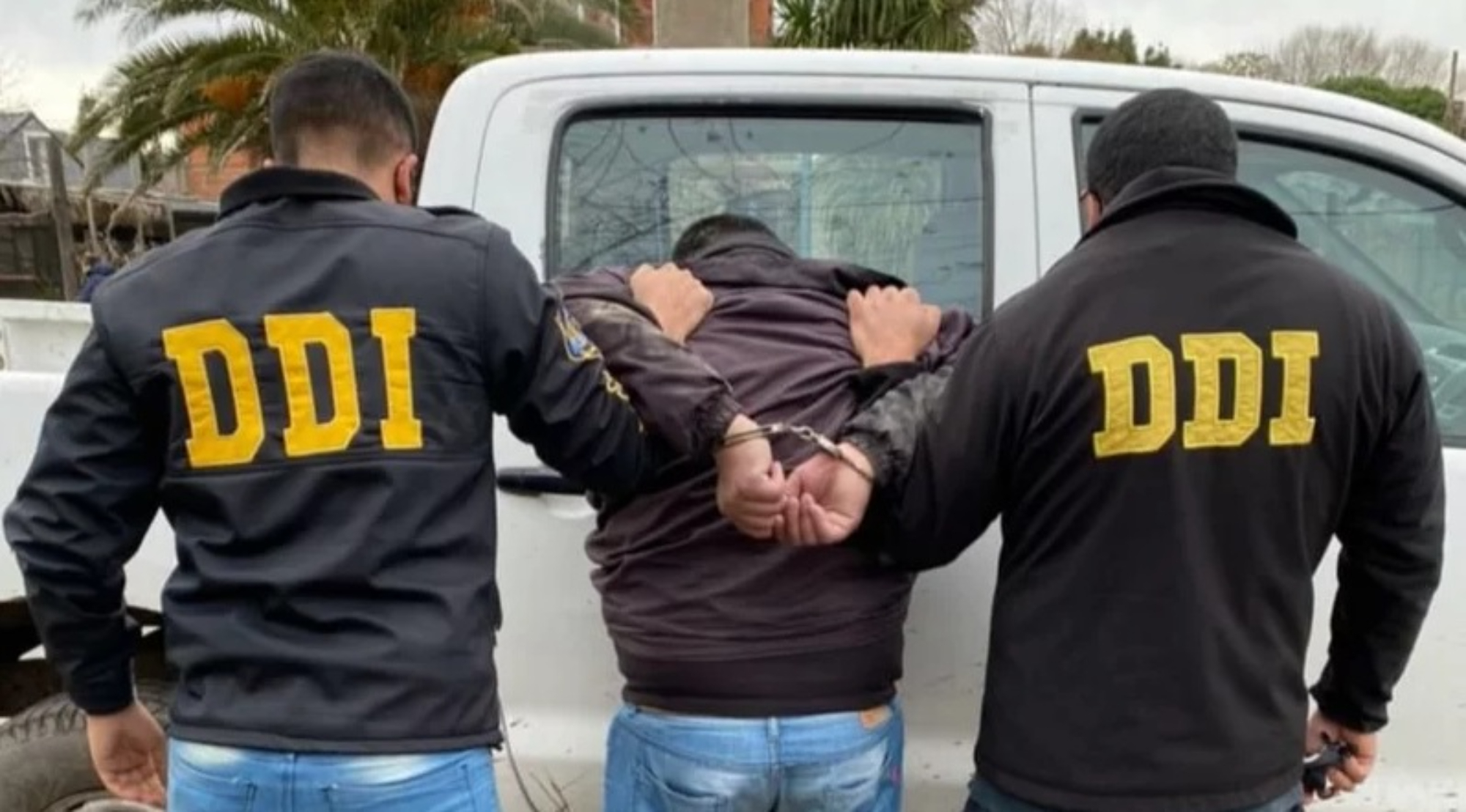 El criminal fue interceptado en las inmediaciones de la vivienda de su madre.