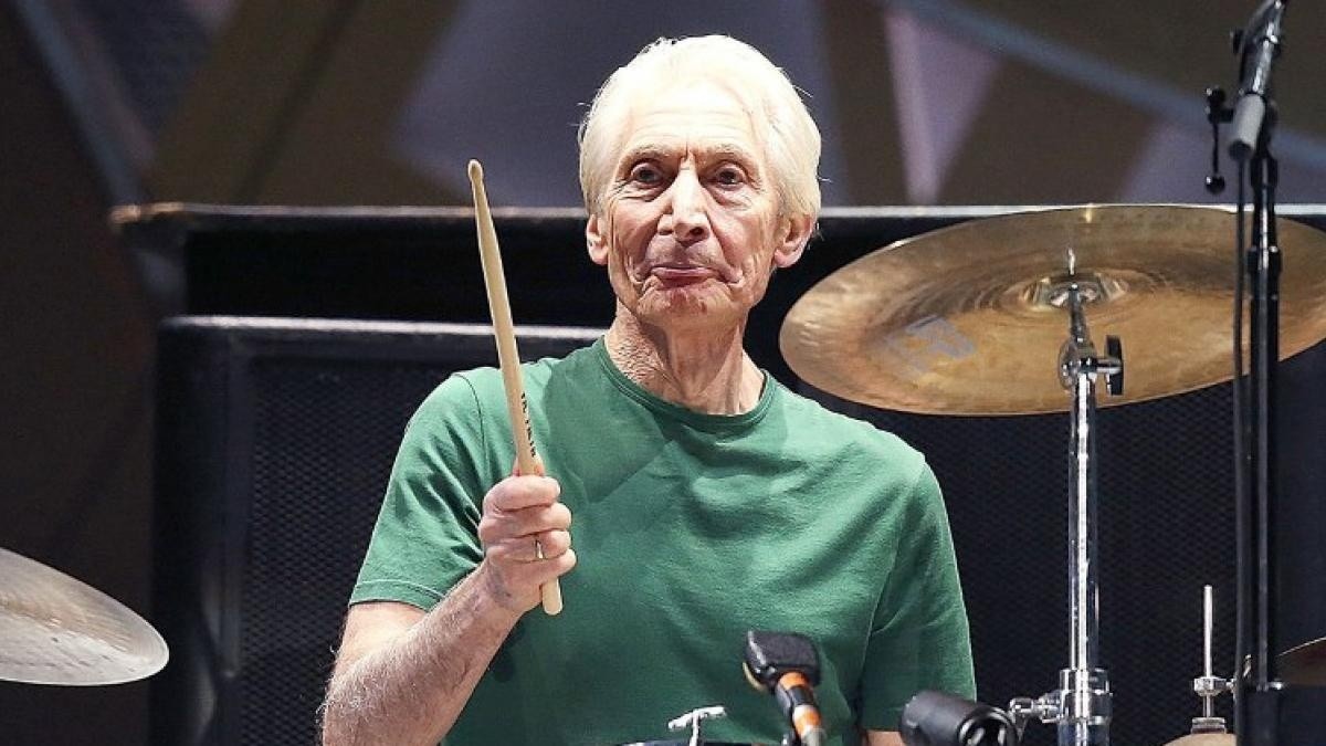 Murió Charlie Watts, baterista de los Rolling Stones.