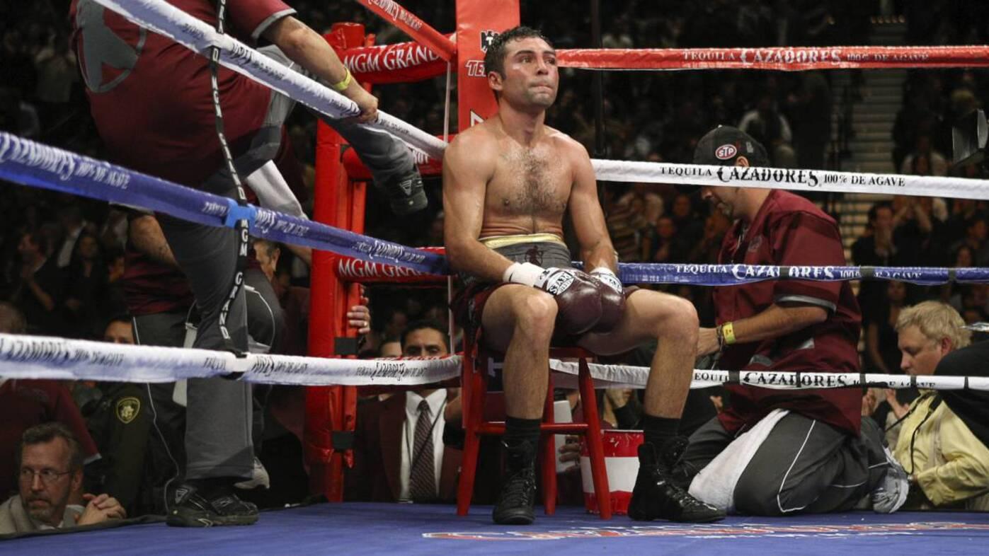 Oscar De la Hoya y un tema más doloroso que una derrota en el ring (Archivo).