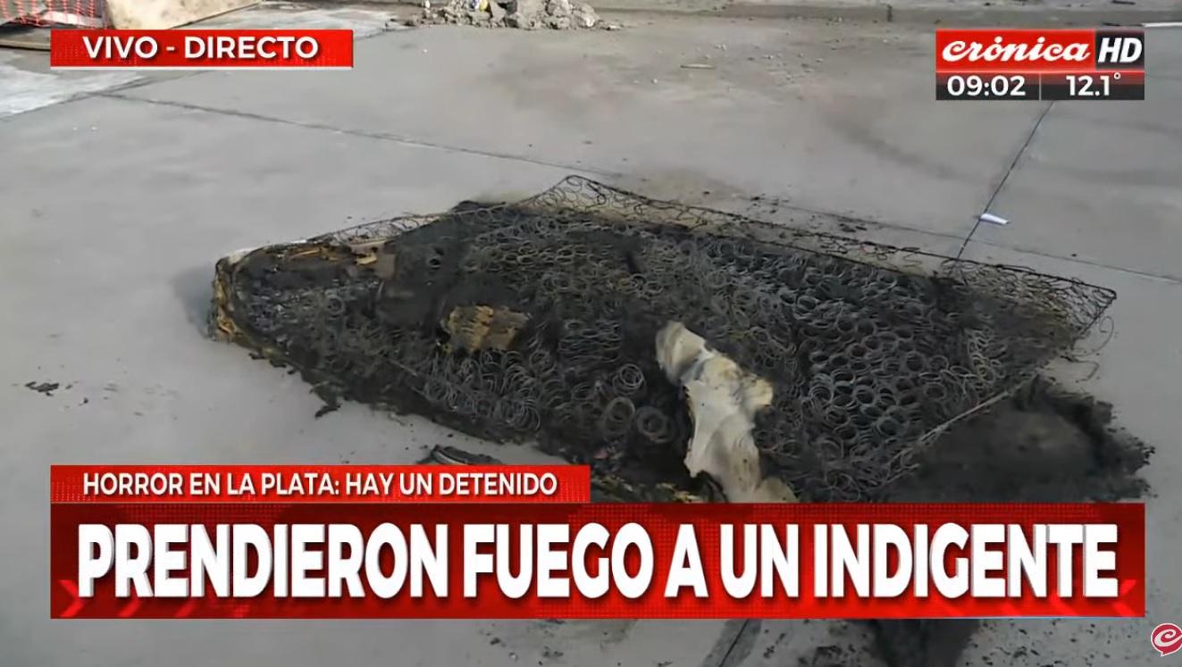 El lugar donde el hombre en situación de calle fue prendido fuego (Crónica HD).