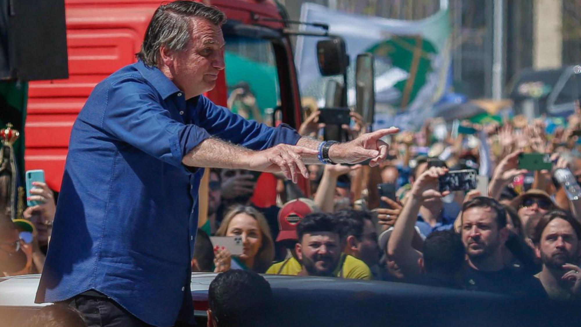 Jair Bolsonaro amenazó a la Corte Suprema en el marco de una multitudinaria marcha partidaria en Brasilia (AFP).