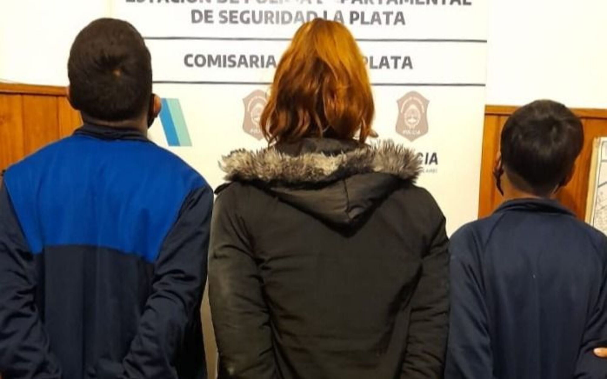 Dos jóvenes y una menor detenidos por robo.