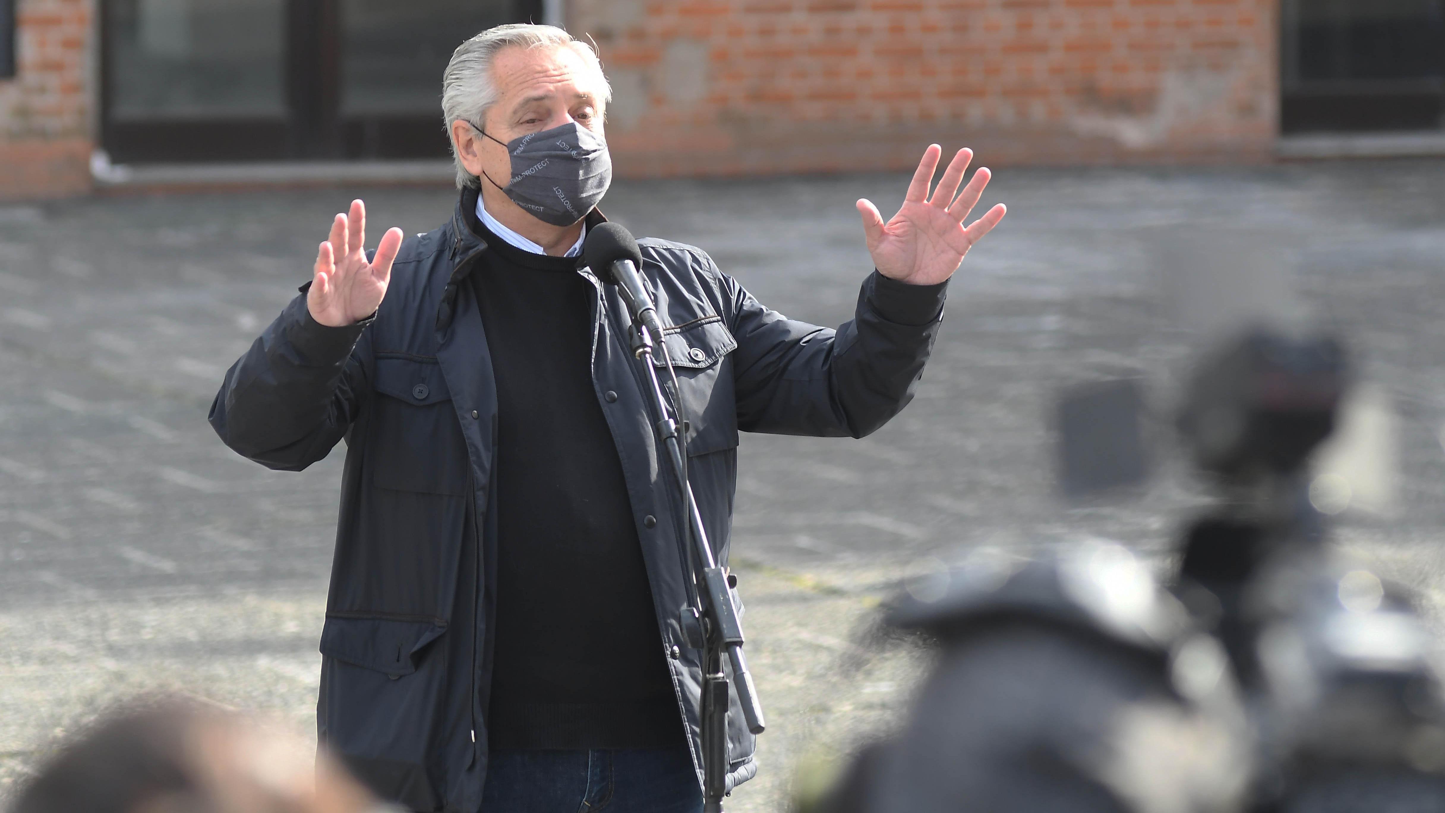 Alberto Fernández emitió su voto para las PASO 2021 en Puerto Madero (Rubén Paredes/Crónica).