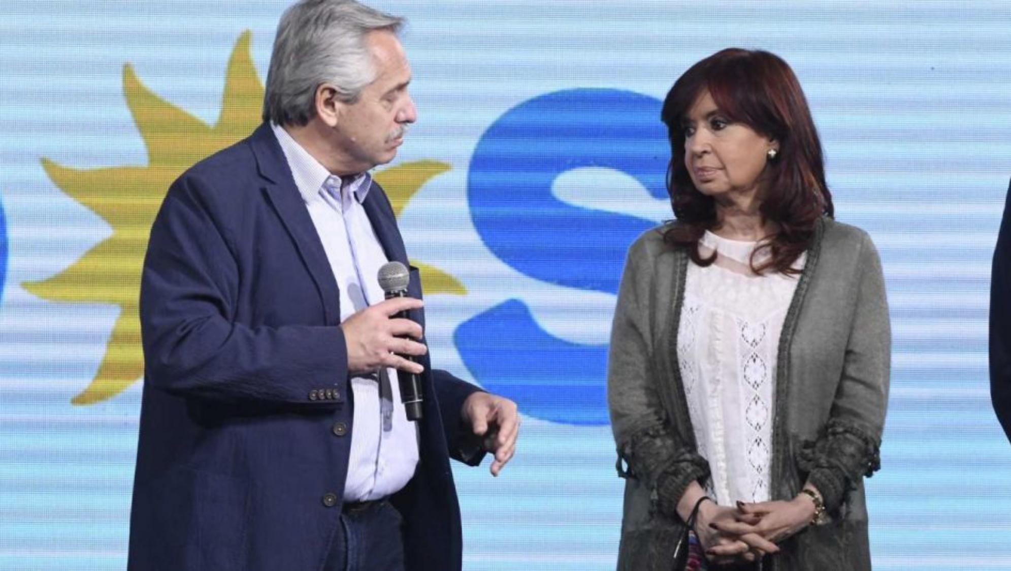 Alberto Fernández y Cristina Kirchner en su última aparición conjunta, la noche de la derrota en las PASO 2021.