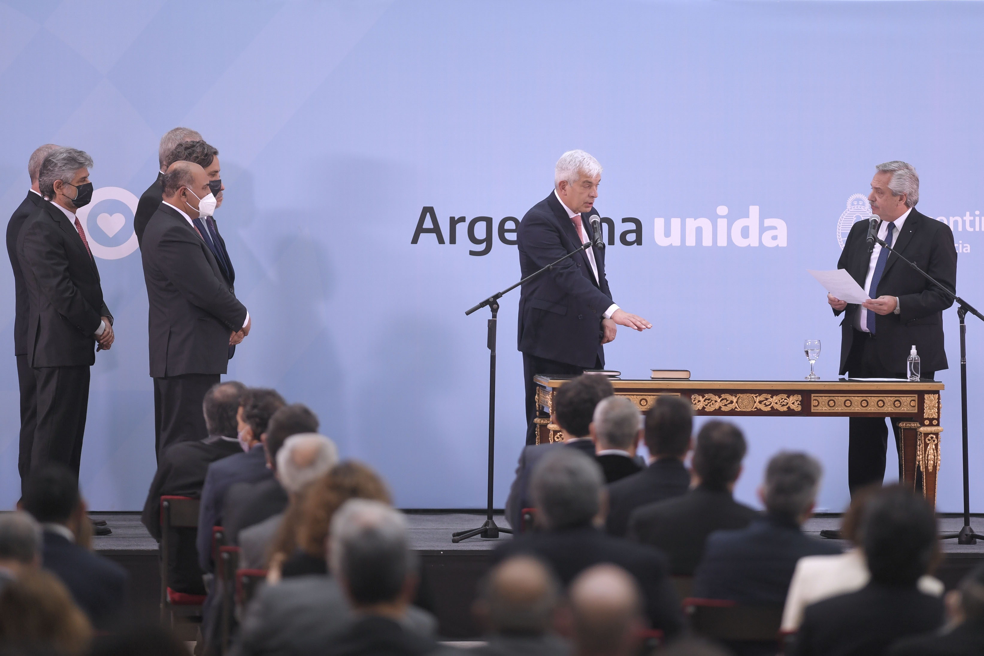 Julián Domínguez juró ayer como ministro de Agricultura, Ganadería y Pesca.