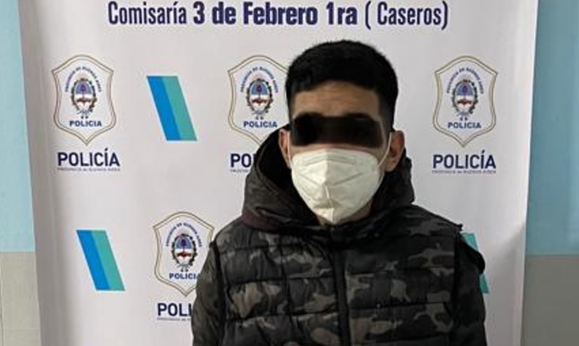 Este es el menor que fue apresado en Caseros por los funcionarios policiales.