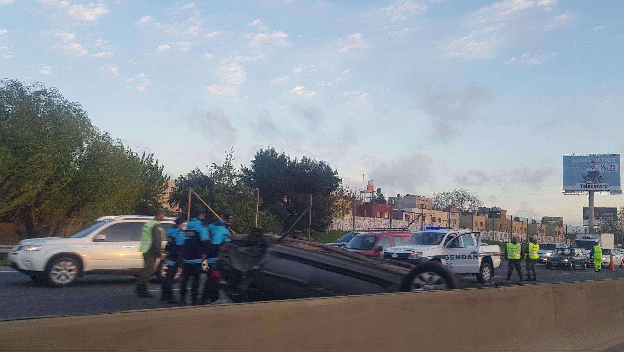 El trágico episodio ocurrió cerca del peaje de Dock Sud (Twitter).