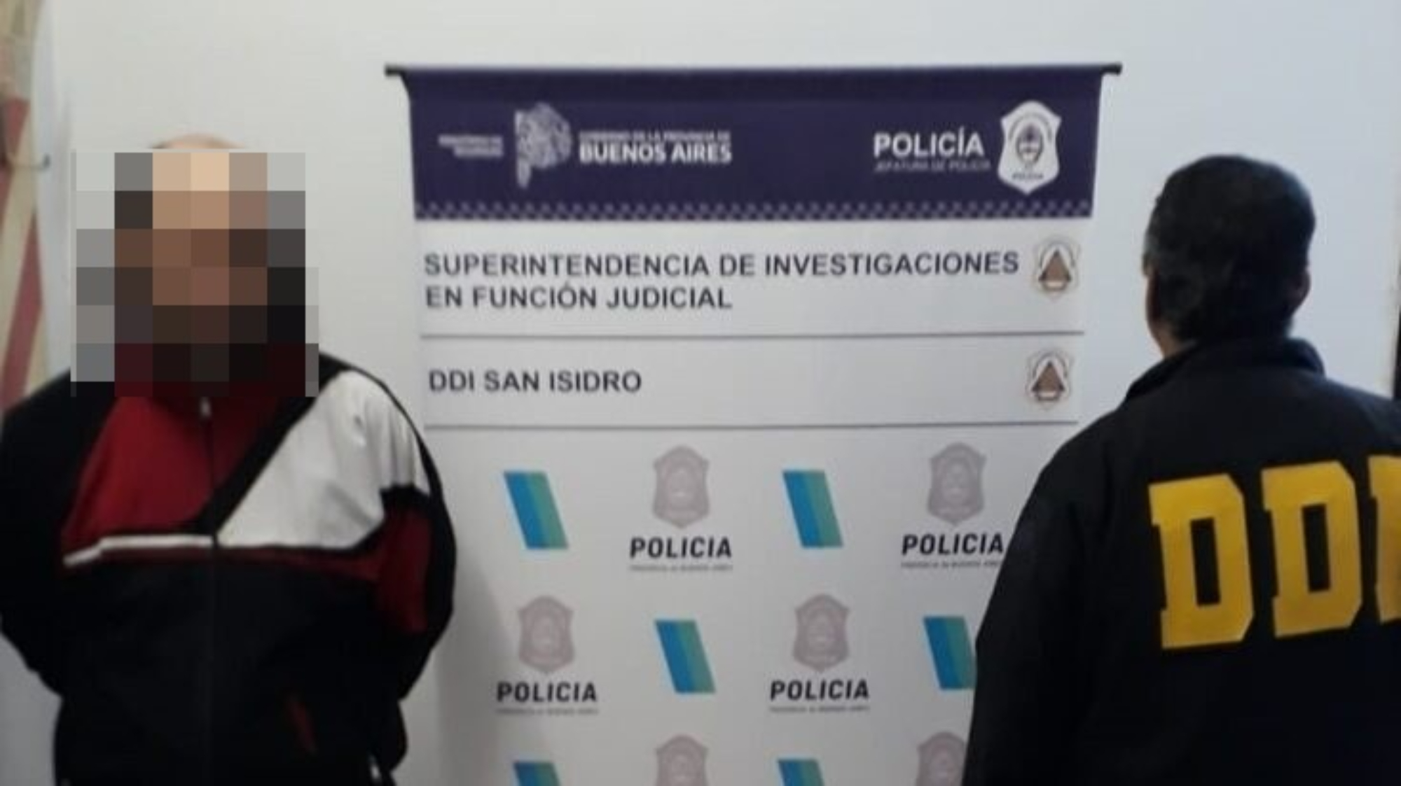 Este es el individuo, de 34 años, que fue apresado por los investigadores policiales.