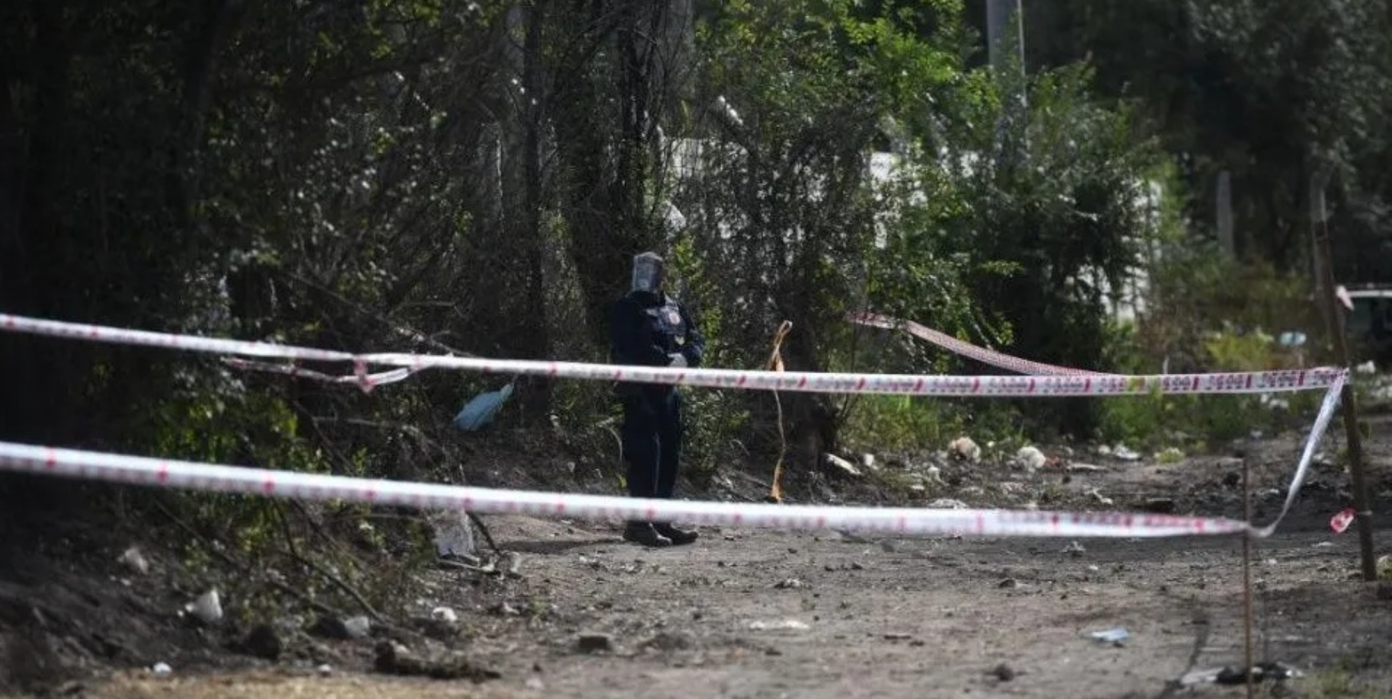 El cuerpo sin vida fue encontrado en un descampado, en el sur del Gran Buenos Aires.