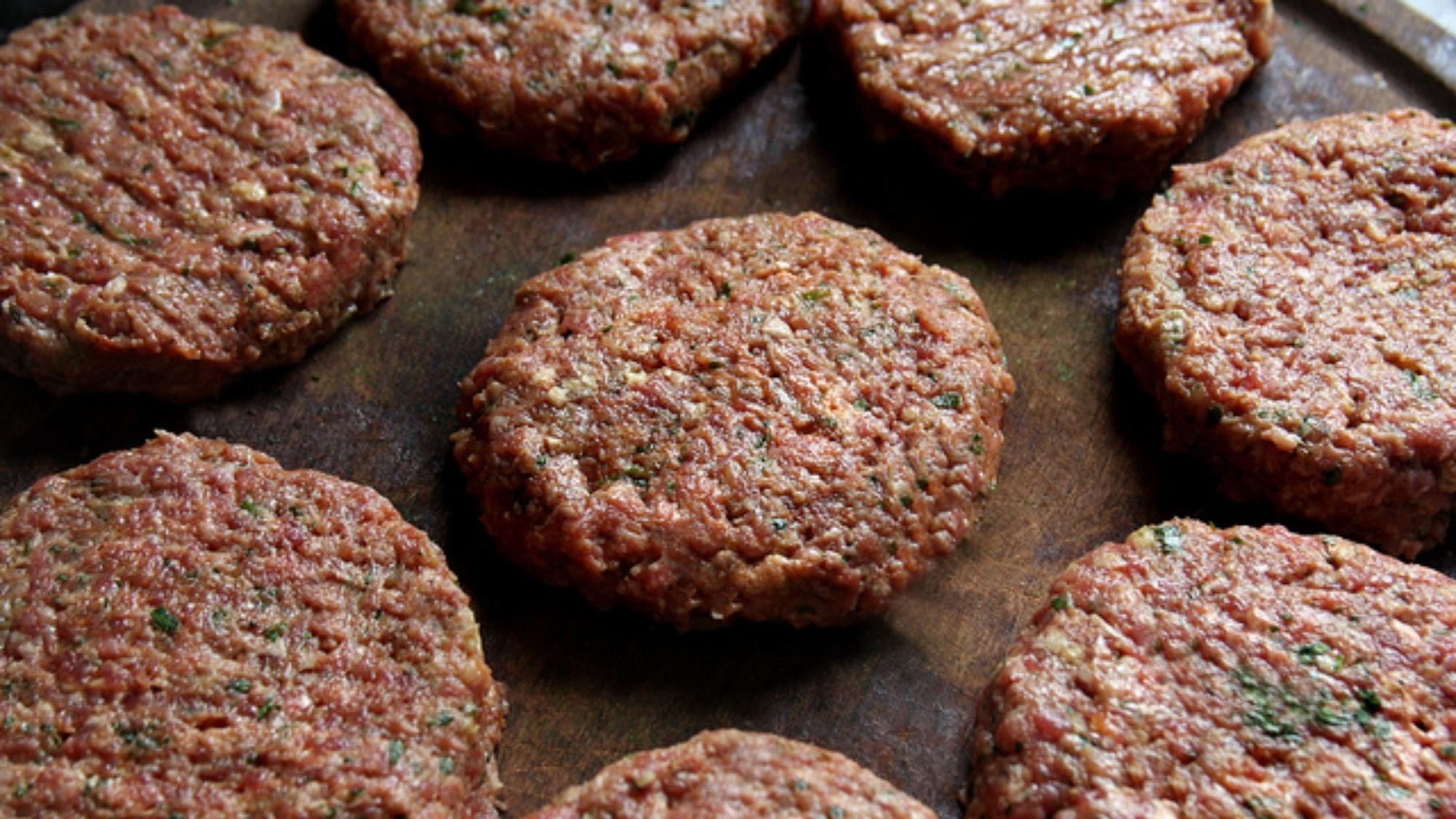 Conocé los secretos para disfrutar de unas deliciosas y nutritivas hamburguesas caseras.