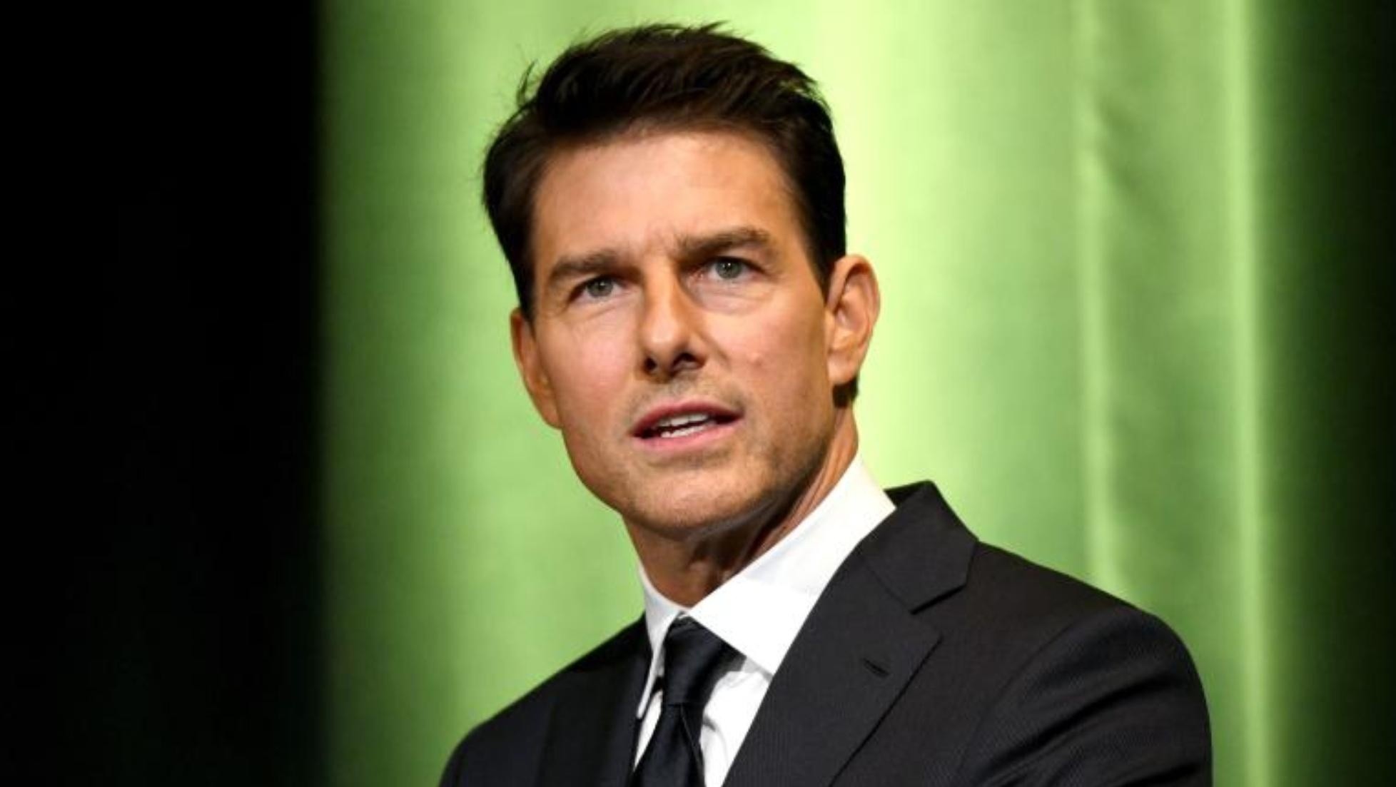 Twitter teoriza sobre el cambio de apariencia de Tom Cruise.