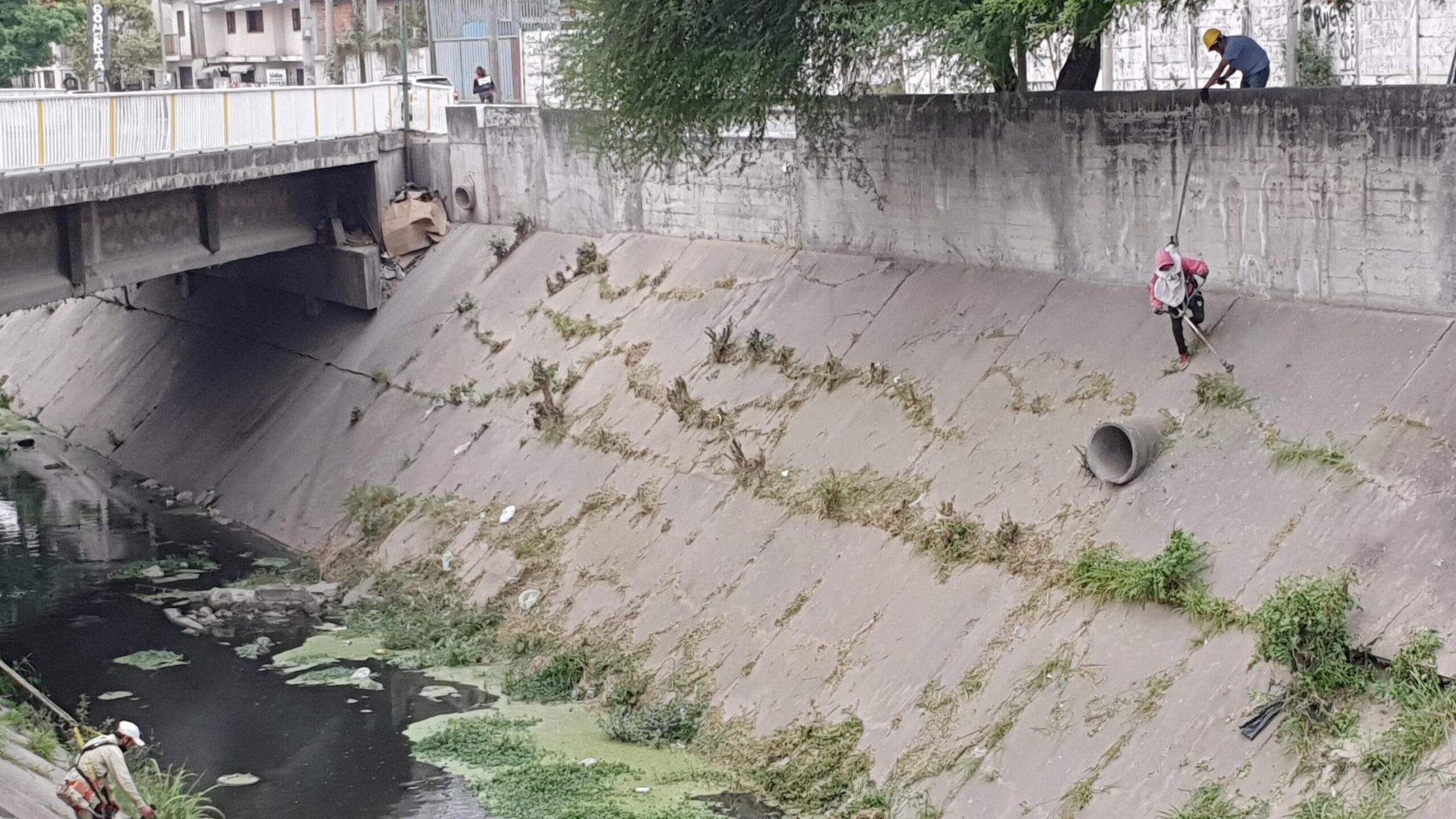 Encontraron a un grupo de jóvenes haciendo un 