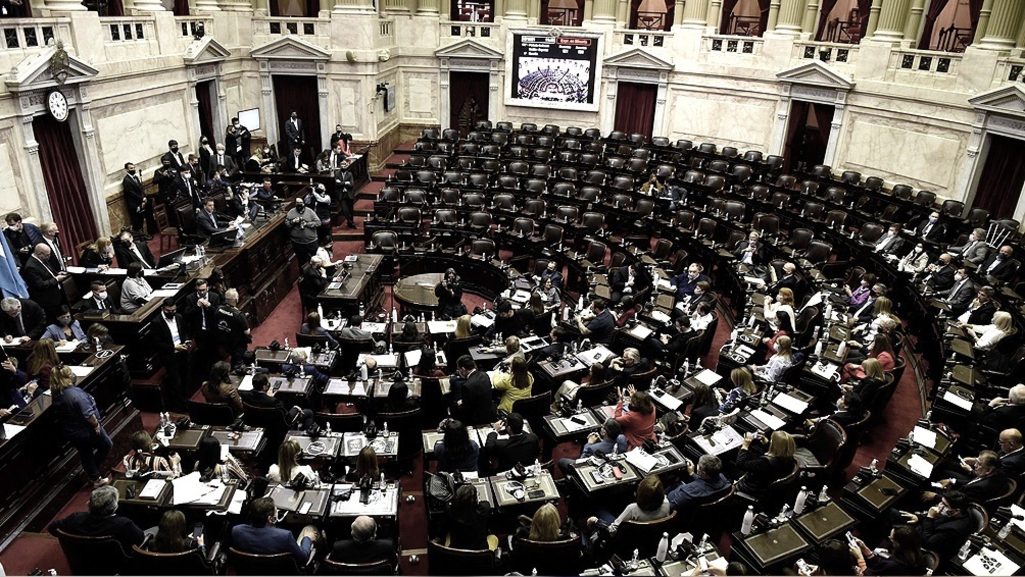 La Cámara de Diputados buscará este martes convertir en ley, en una sesión especial, el proyecto de etiquetado frontal de alimentos (Télam/Archivo).