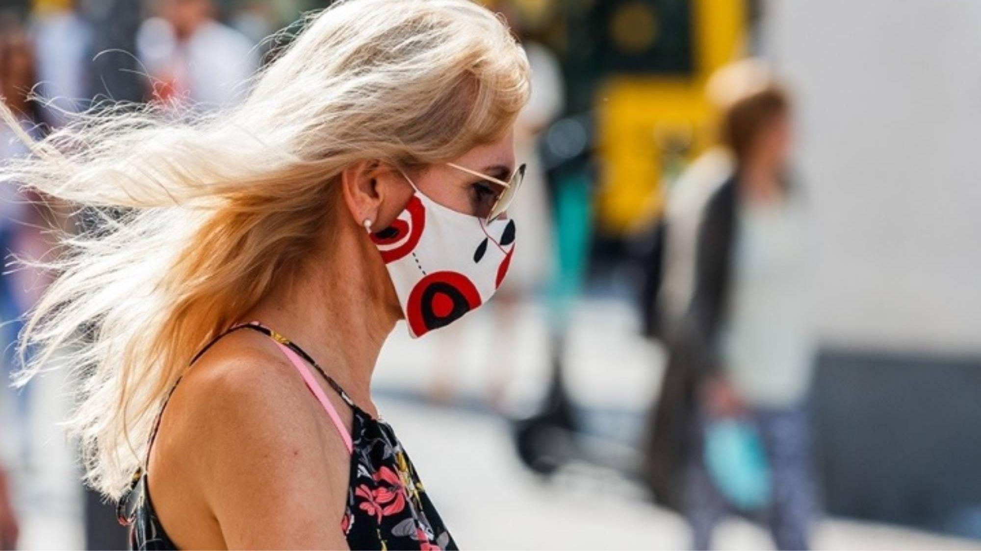 Ola de calor afecta a 17 provincias: picos de 40 grados en Córdoba, La Rioja y Santiago.