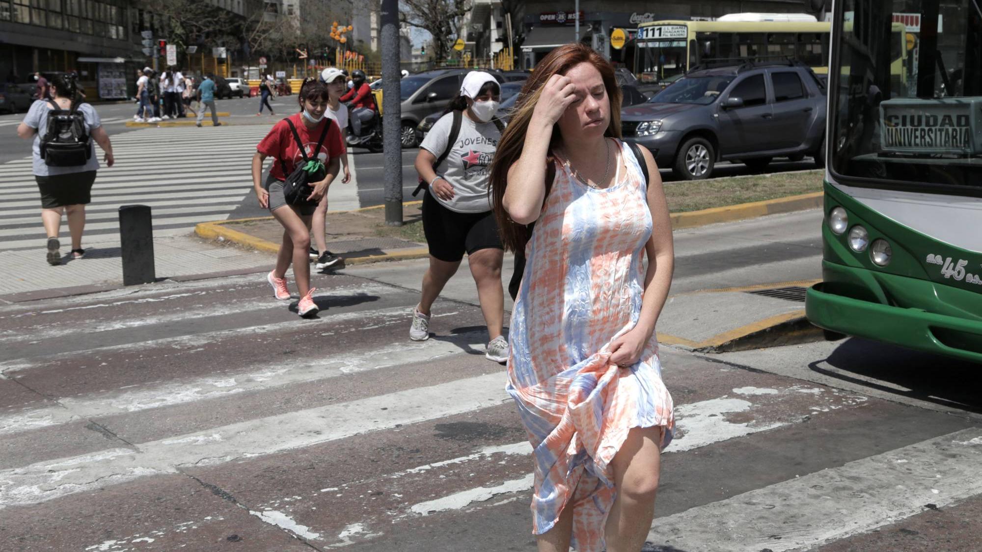 Ola de calor, día 3 y más de 30 grados en casi todo el país: el alivio llegará el fin de semana.