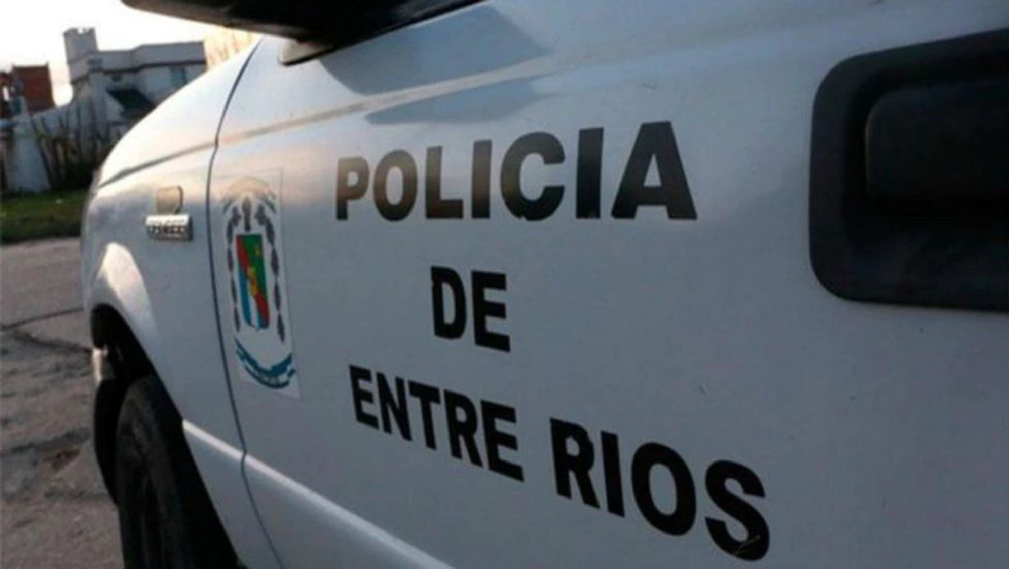 La policía intervino tras el llamado de la hija de la pareja