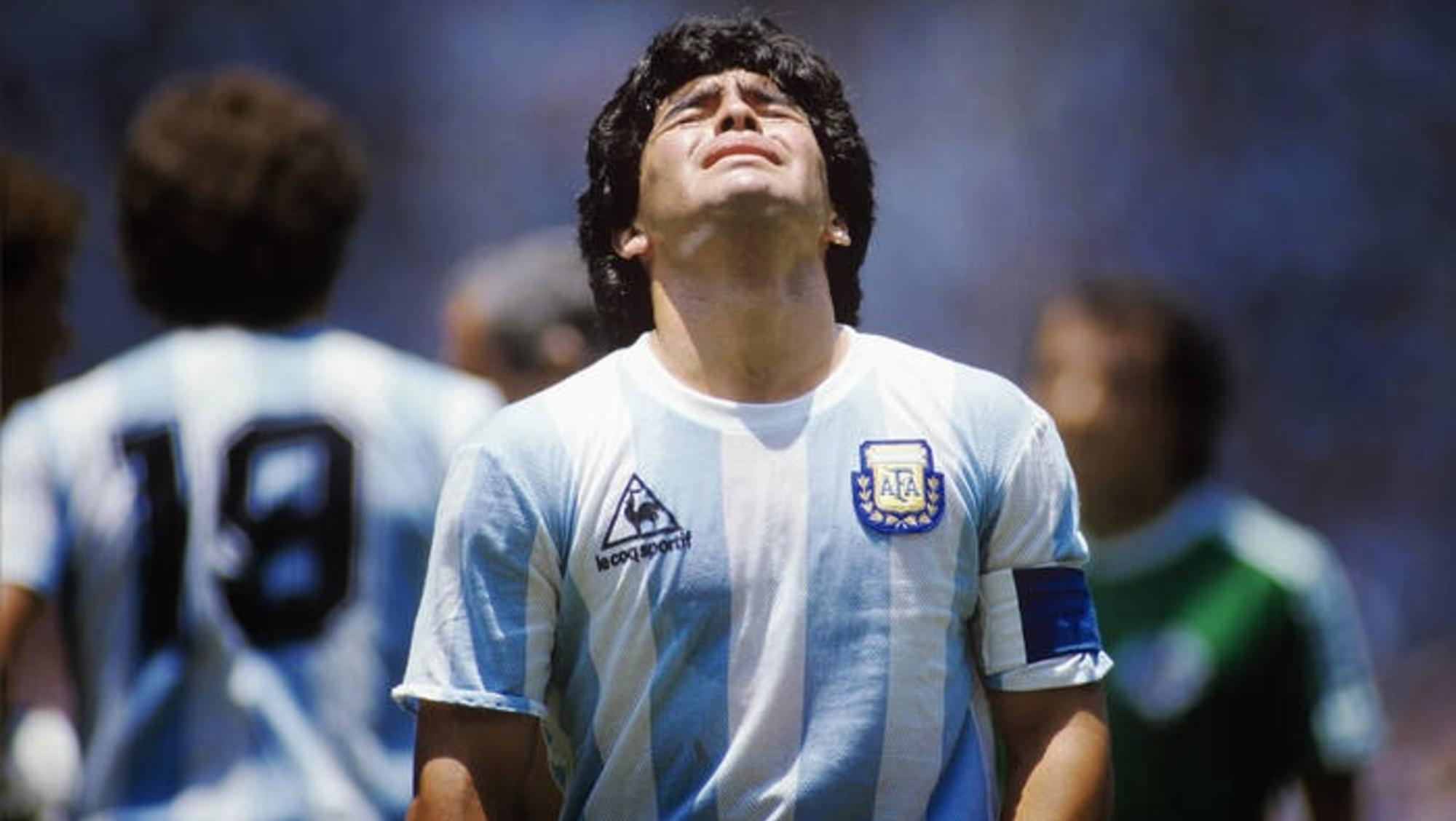 Diego Maradona nació el 30 de octubre de 1960, por lo que hoy hubiera cumplido 61 años.