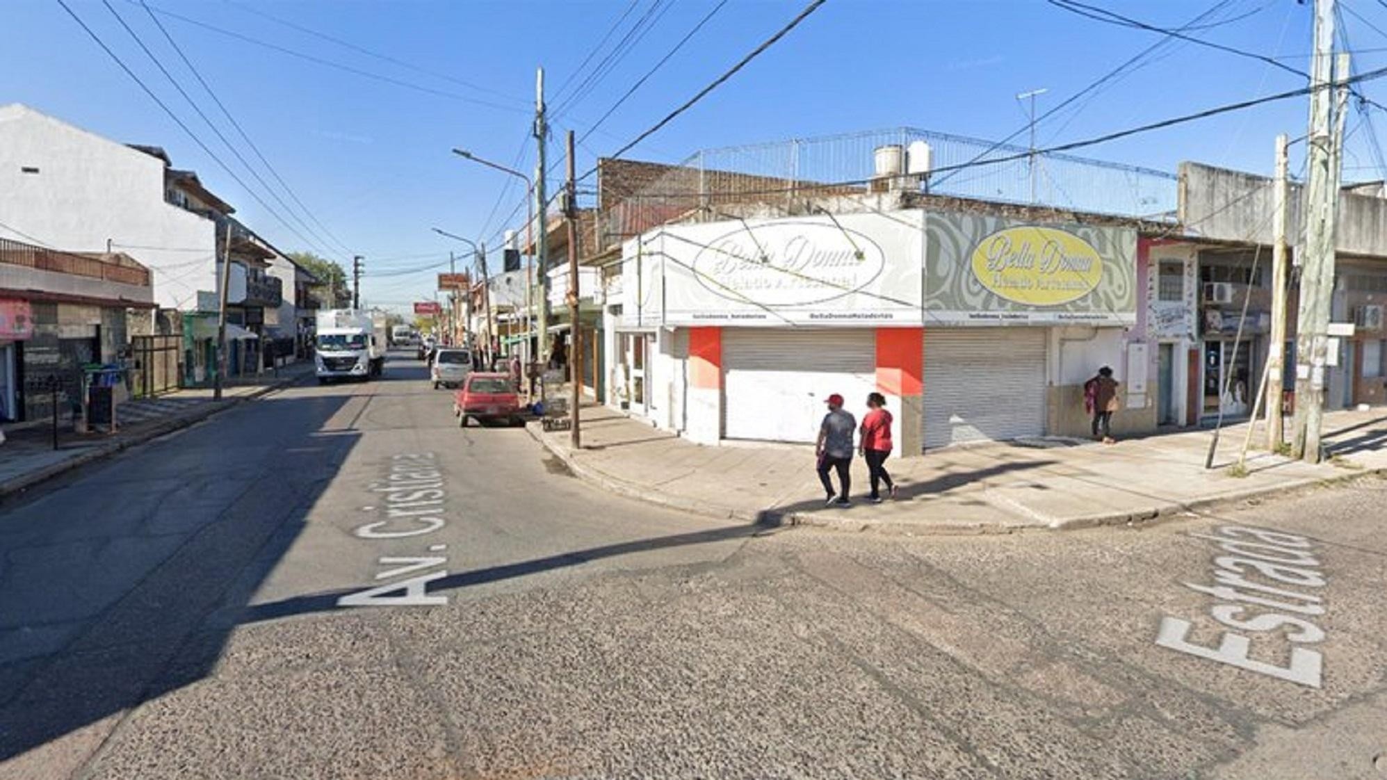 Heladería ubicada en la esquina de la avenida Cristianía y Estrada, del partido de La Matanza.