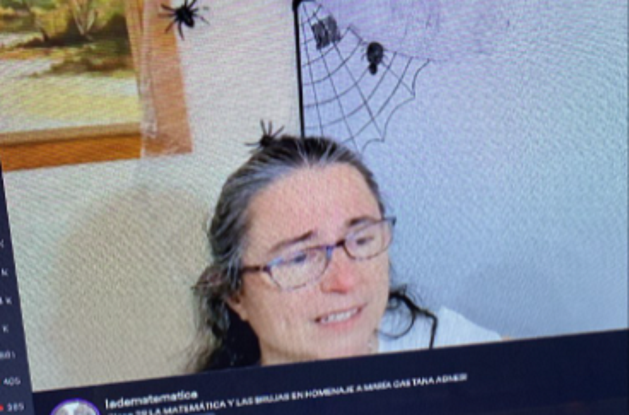 Coscu la recomendó en su cuenta de Twitter y hoy la profesora es viral. 