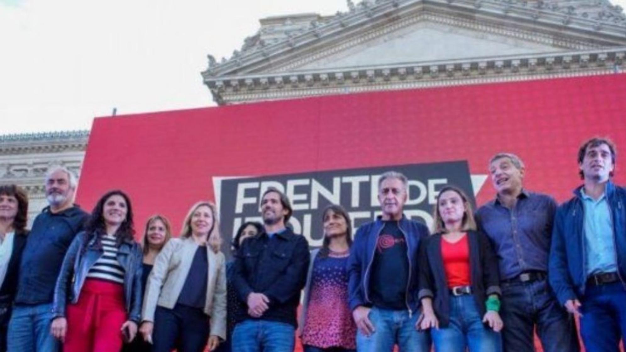 El Frente de Izquierda y una nueva demostración de unidad en el cierre de su campaña.