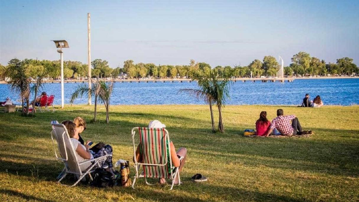 A pocos kilómetros del centro porteño se encuentra la ciudad de Junín, uno de los destinos preferidos para las escapadas.