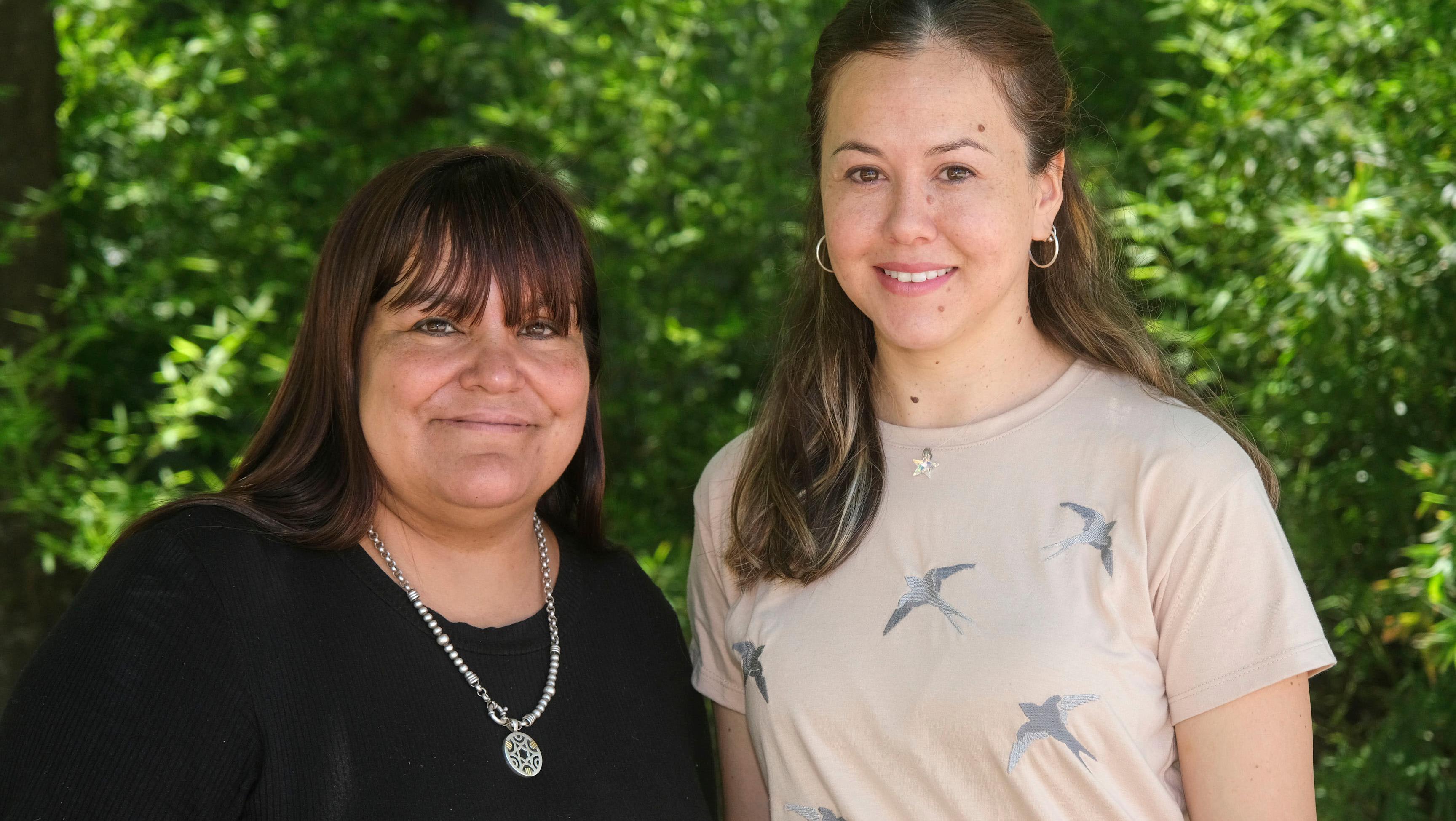 Fabricia Galarza (derecha) junto Norma Cabrera volverán a unirse en los comicios de este domingo (Télam).