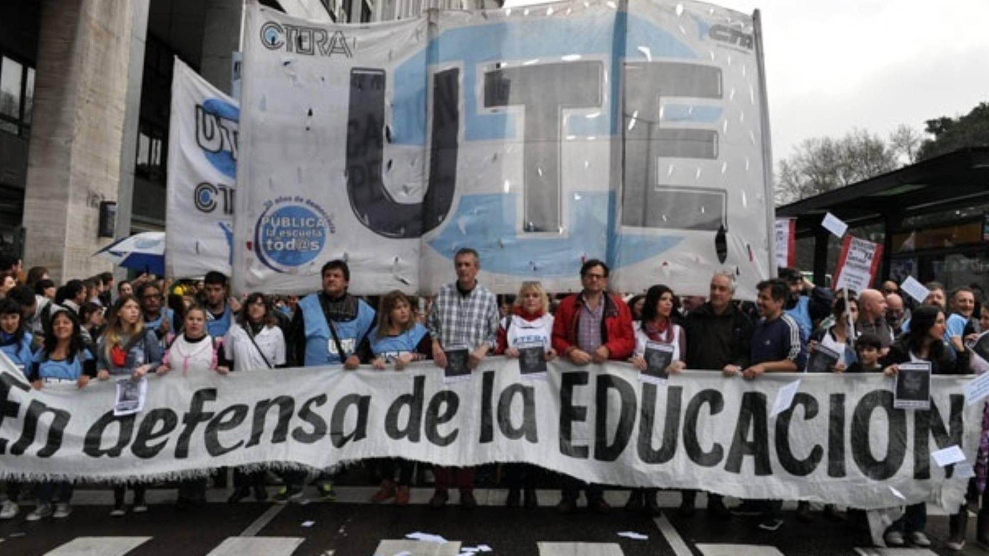 Escuelas y barbijos: UTA expresó su repudio.