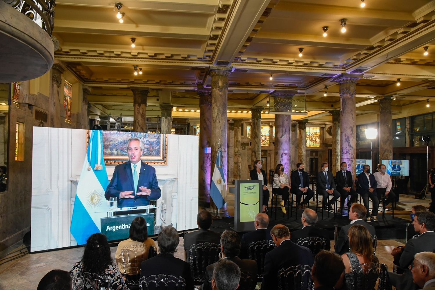 El acto se realizó en la planta baja de la Confitería del Molino, emblemático edificio que está en restauración.