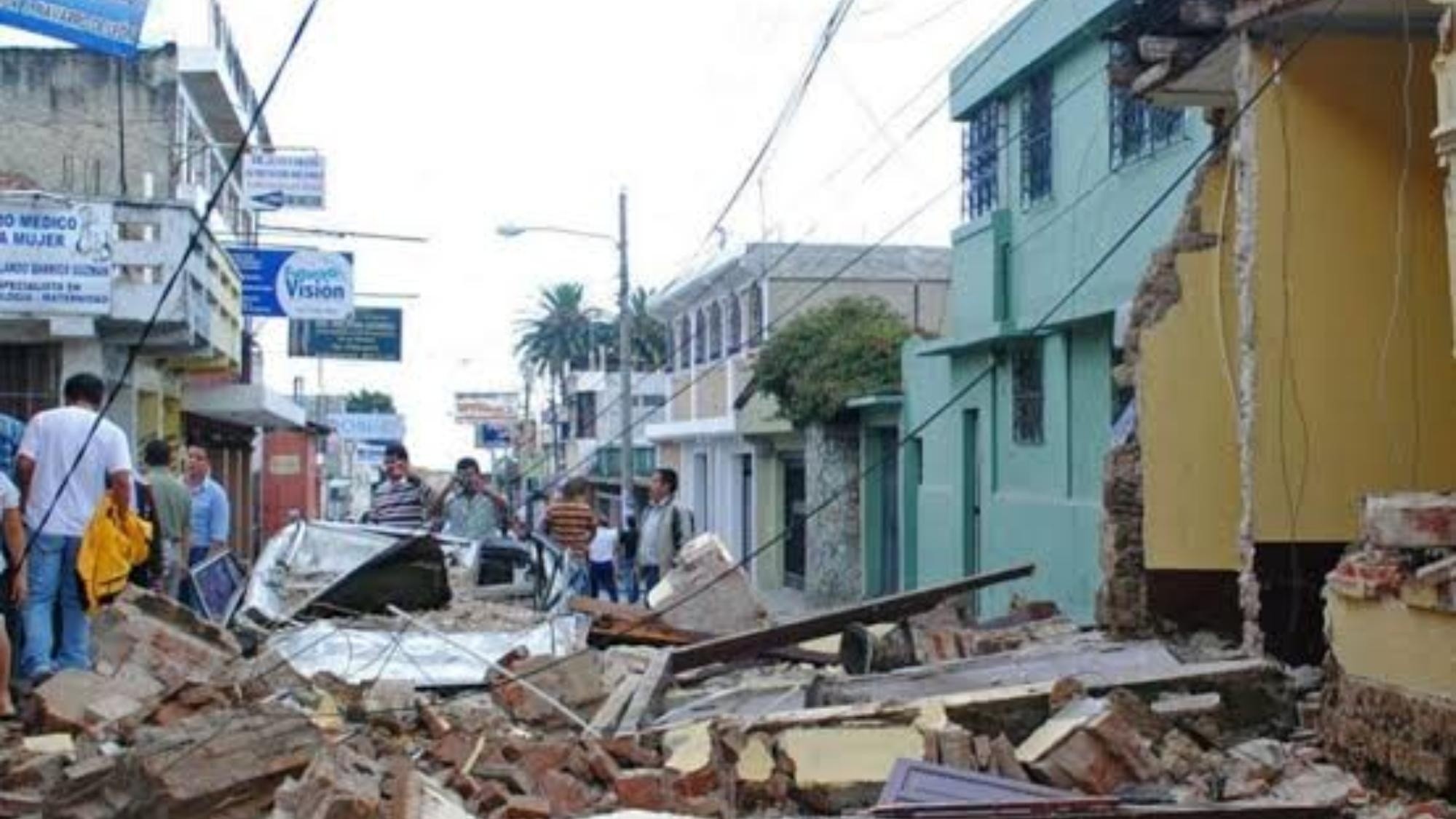 El sismo dejó a varios heridos y cientos de damnificados por daños materiales.