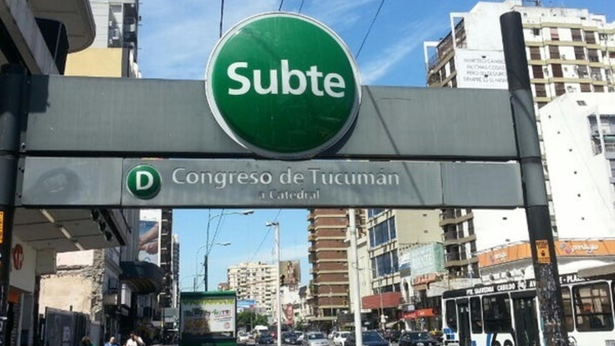 La medida de los metrodelegados tiene lugar en la estación Congreso de Tucumán de la línea D.