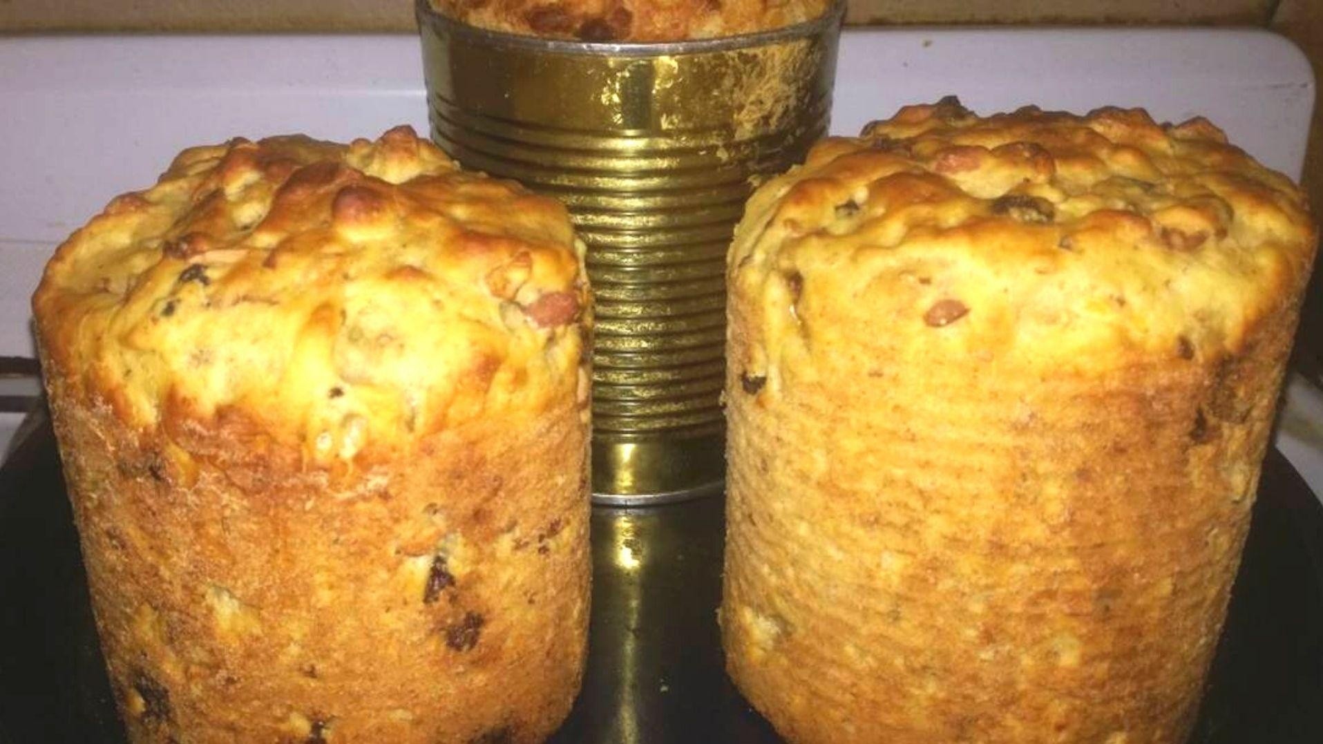 Aprendé a curar latas de duraznos y a reutilizarlas para cocinar pan dulce o bizcochuelos (Gentileza Cookpad).