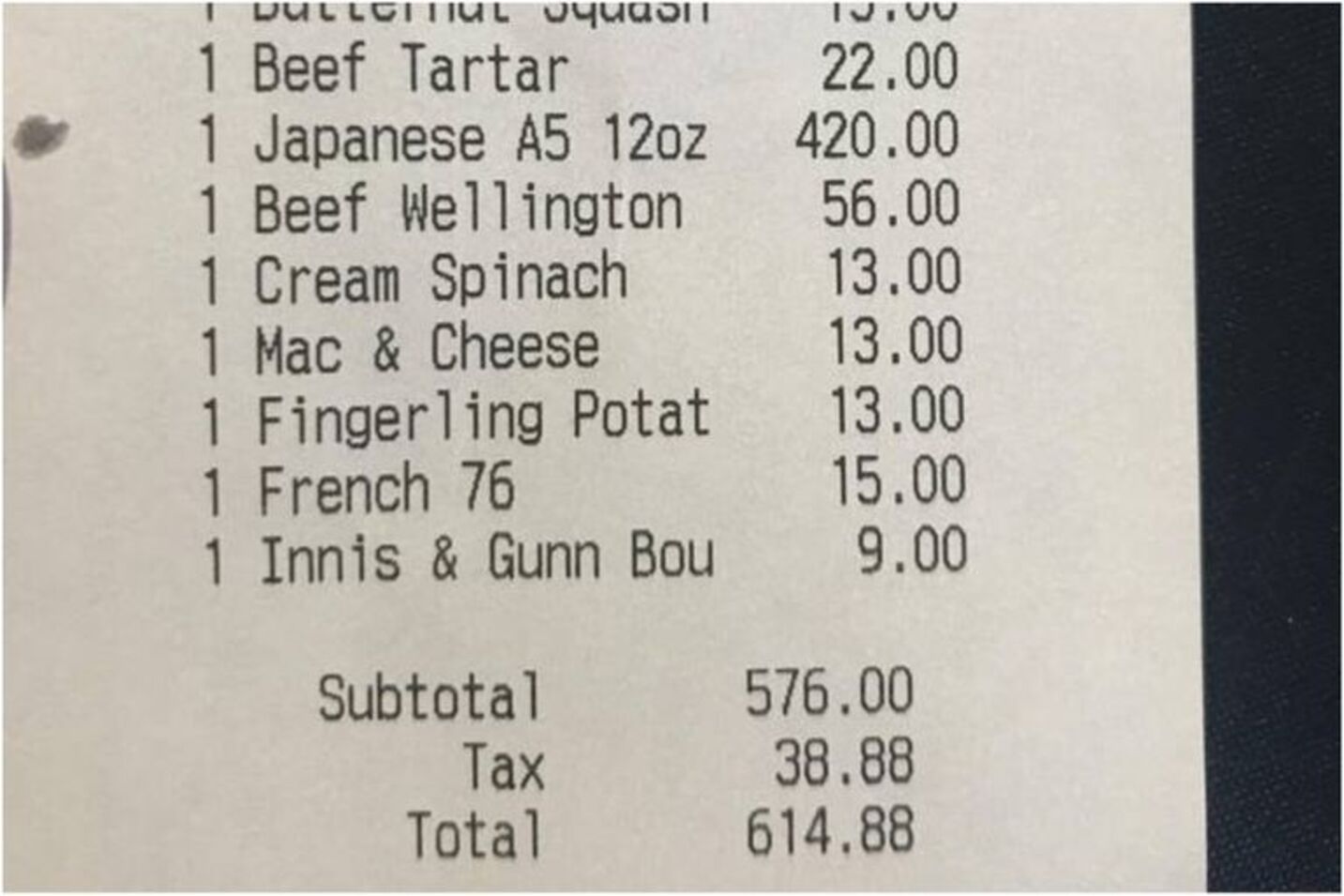 Llevó a su novia al restaurante de un chef famoso, pero al ver el ticket notó que había leído mal el menú (imagen Reddit).