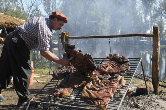   <a href='https://www.cronica.com.ar/tags/Asado'>Asado</a> con cuero