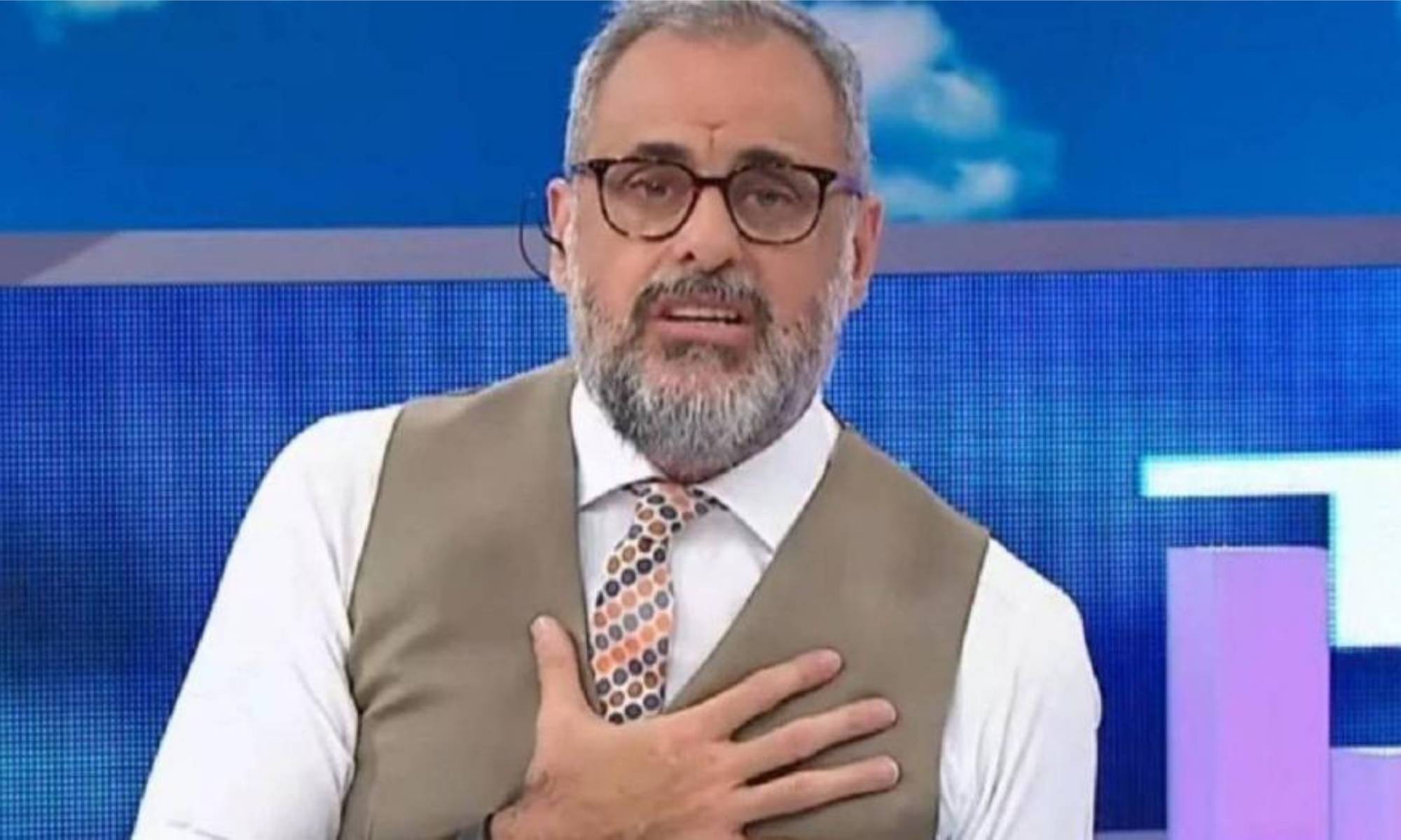 Jorge Rial contó que ya no mira '  <a href='https://www.cronica.com.ar/diarioshow/tags/Intrusos'>Intrusos</a>' por una sorprendente razón.