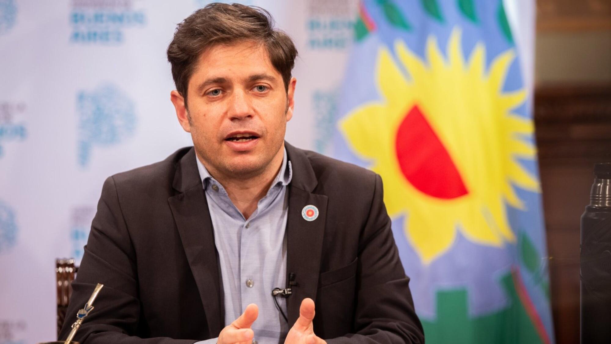 El gobernador bonaerense, Axel Kicillof anunció el bono para estatales.