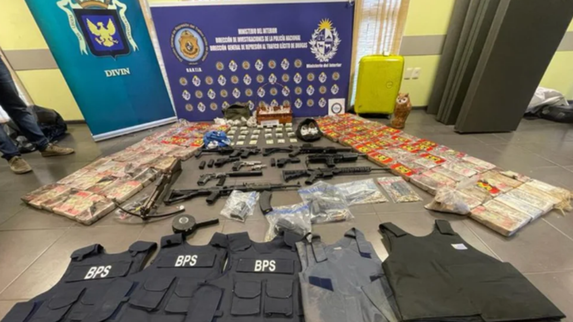 La Operación Cartagena detuvo parte de una organización narcotraficante que iba a distribuir 110 kilos de pasta base a bocas de droga en Uruguay (Ministerio del Interior - Uruguay). 