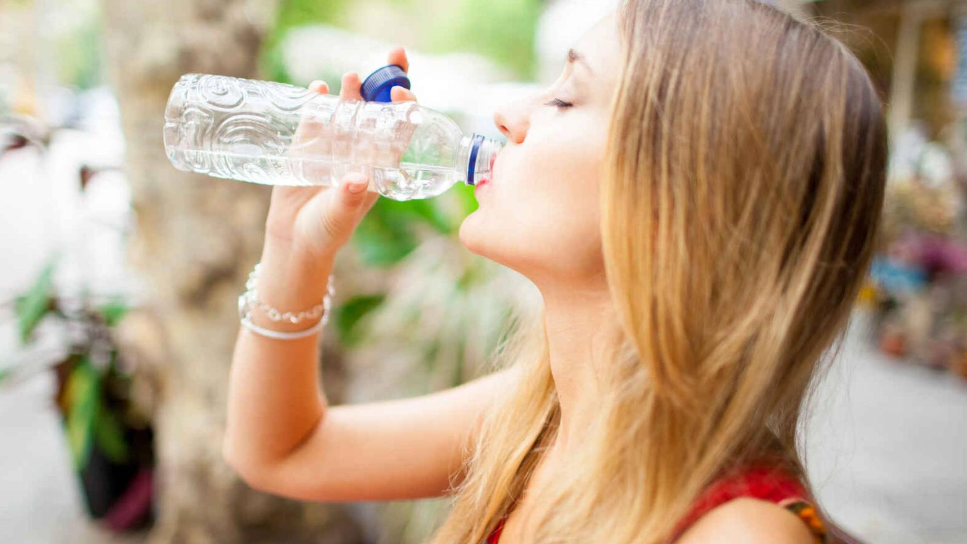 Ola de calor: Bahía Blanca y Santiago del Estero superaron los 40 grados esta tarde.