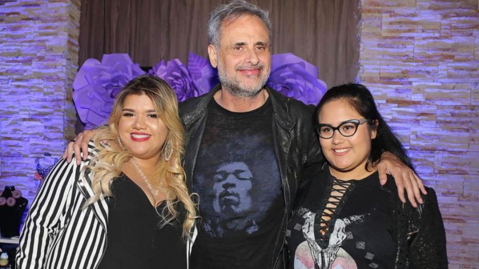 More y Rochi Rial junto a su padre, Jorge Rial.