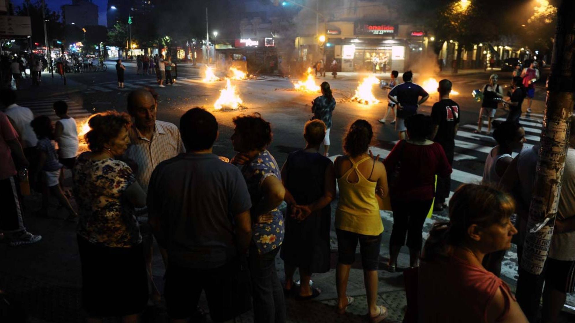 Por ola de calor, los cortes de luz afectan a 700.000 usuarios de la zona norte de CABA y el conurbano.