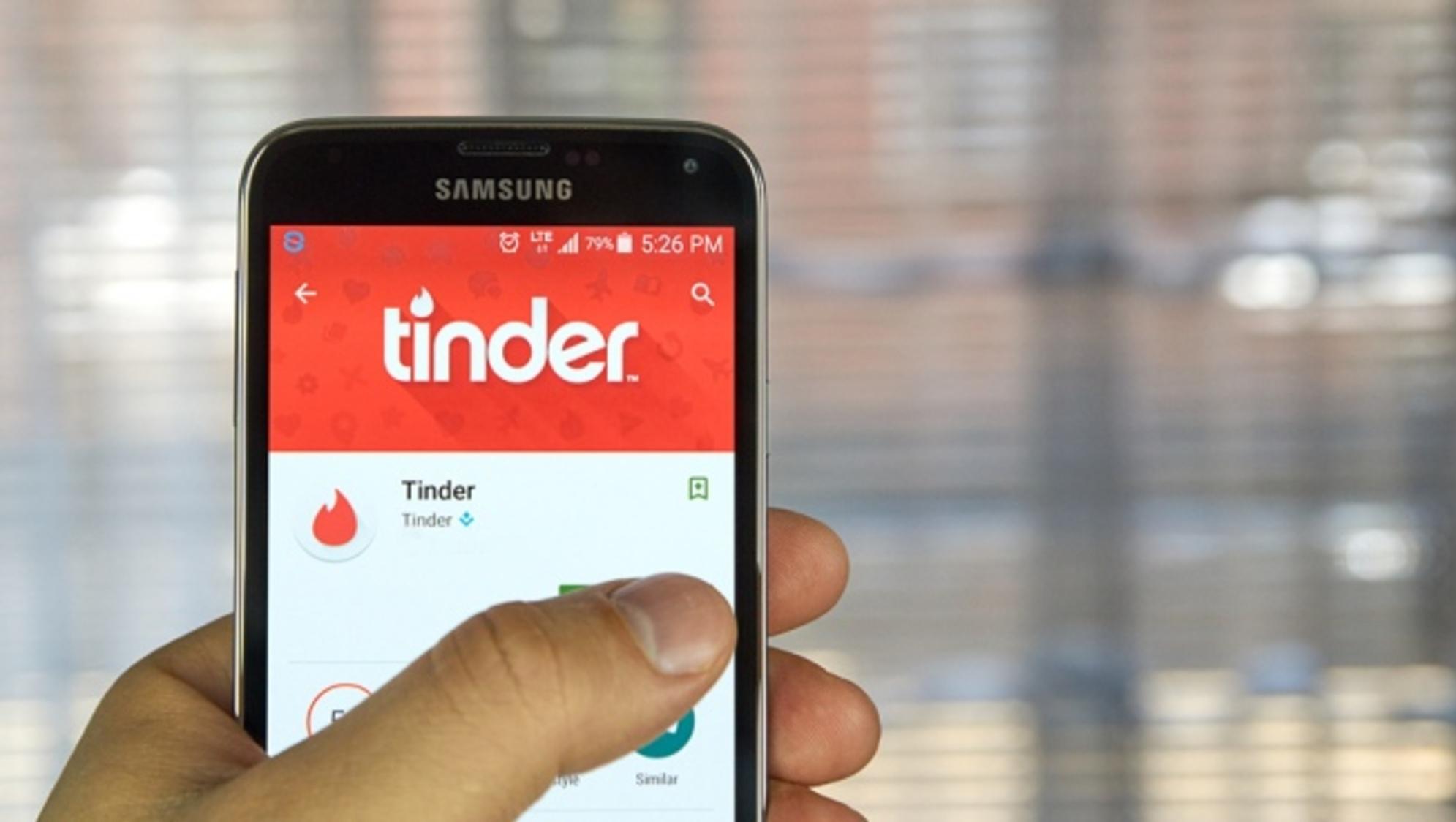 El denunciante conoció a su atacante por la plataforma virtual, Tinder (Télam).