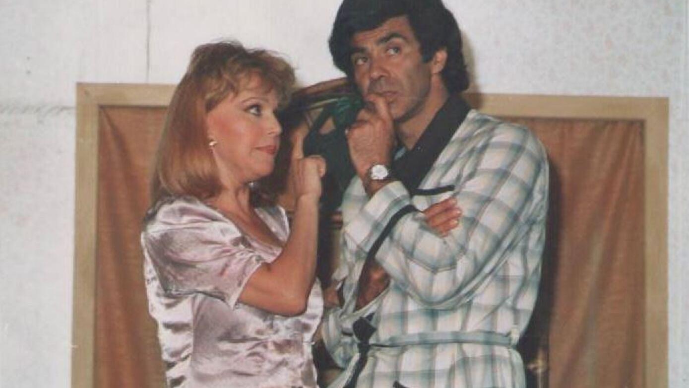 Daniel Guerrero, junto a Beatriz Bonnet en el teatro (Archivo).