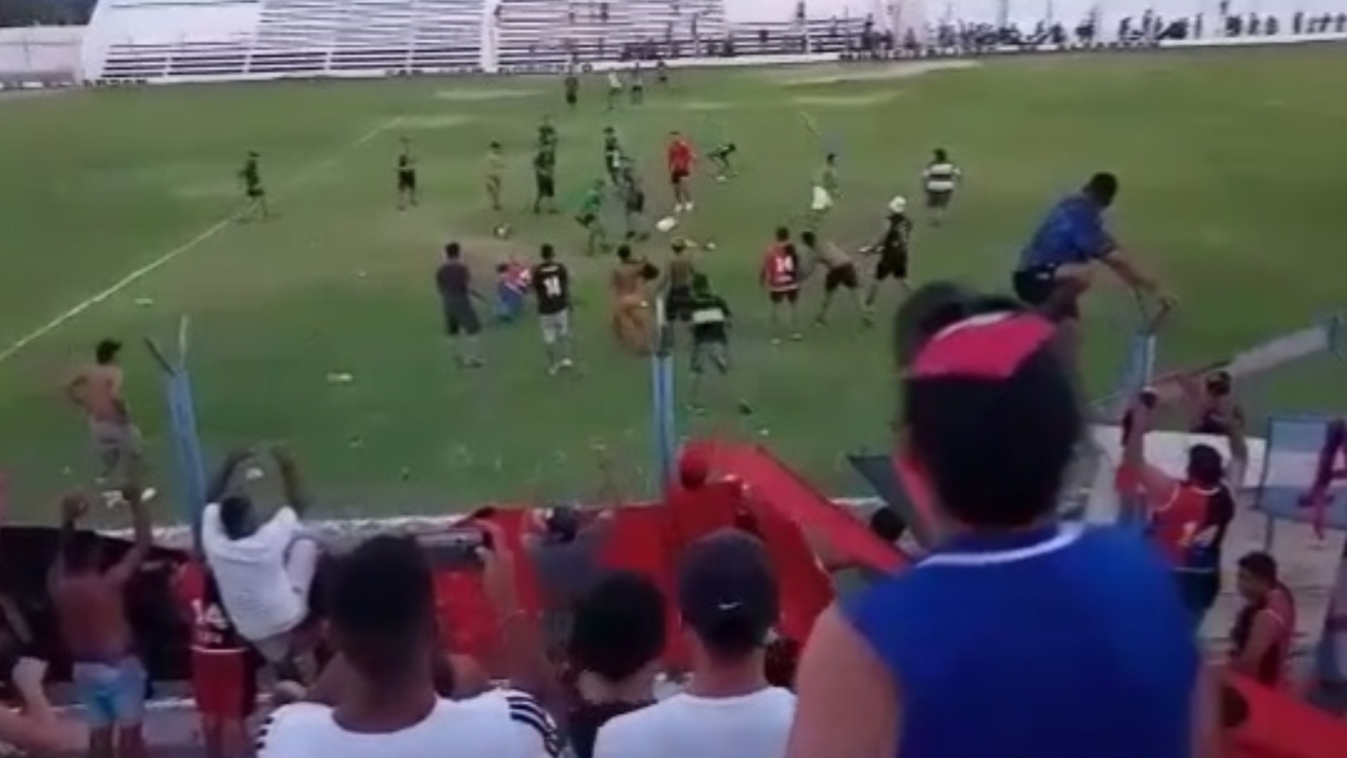 Descontrol en la cancha de San Miguel de Albardón.