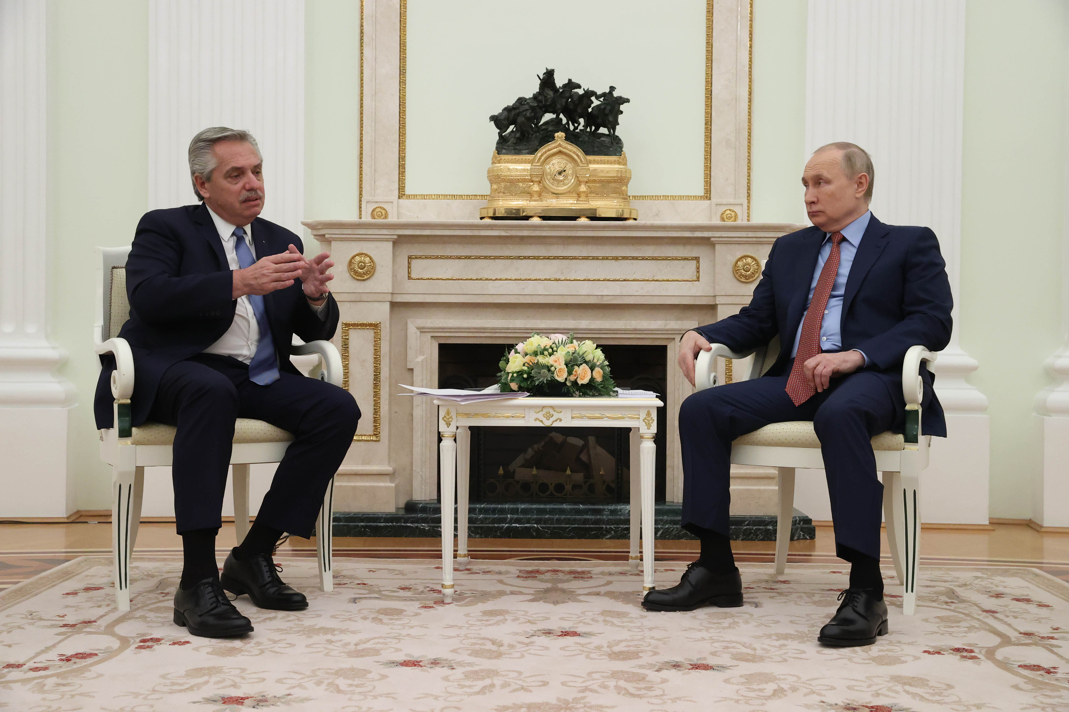 Fernández se reunió en Moscú con Vladimir Putin en el inicio de su gira oficial que lo llevará además por China y Barbados.