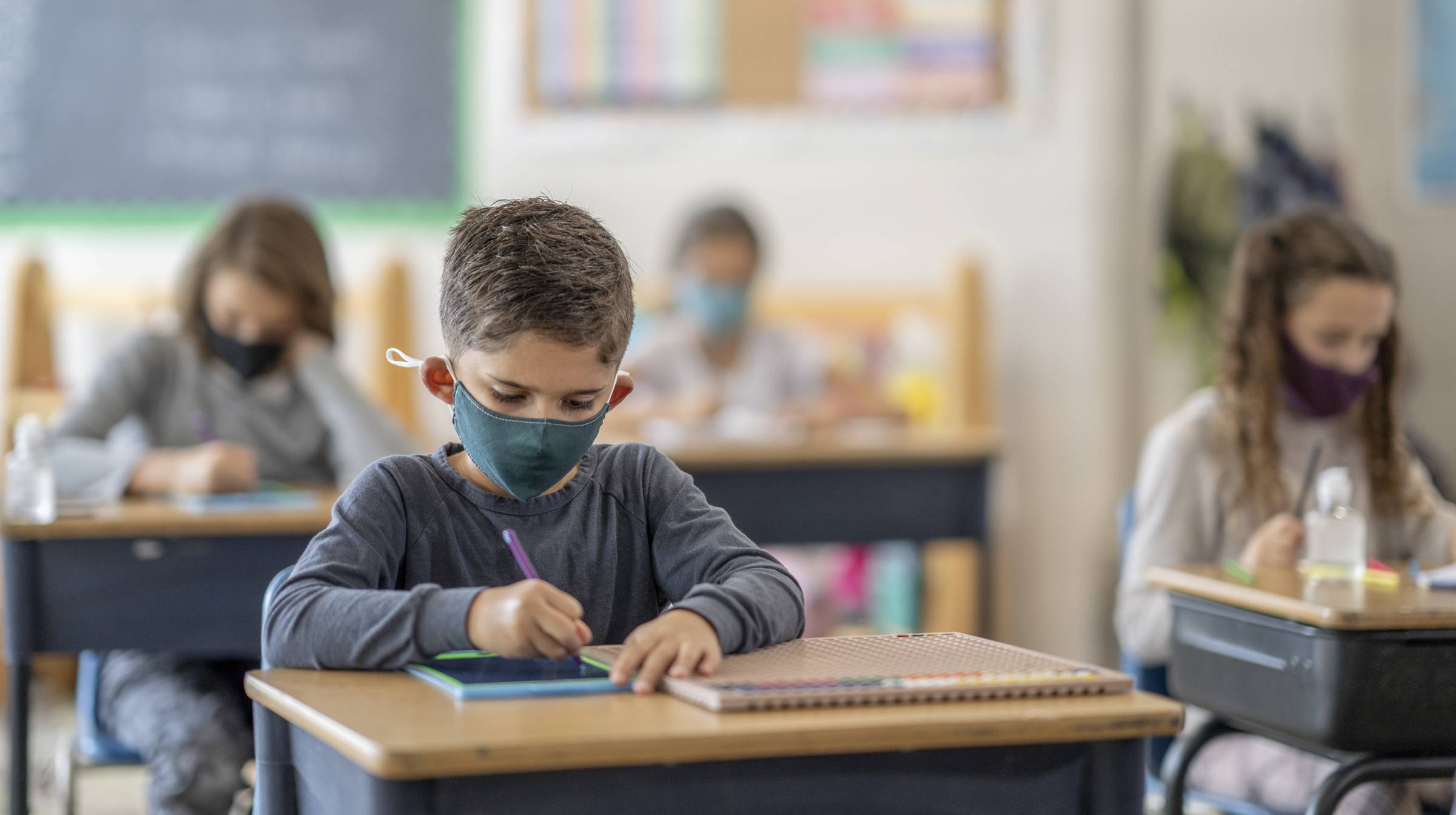 Los detalles del proyecto se coordinarán entre funcionarios del Ministerio de Educación y autoridades de organismos como la Sociedad Argentina de Pediatría, la Organización Panamericana de la Salud, entre otros.