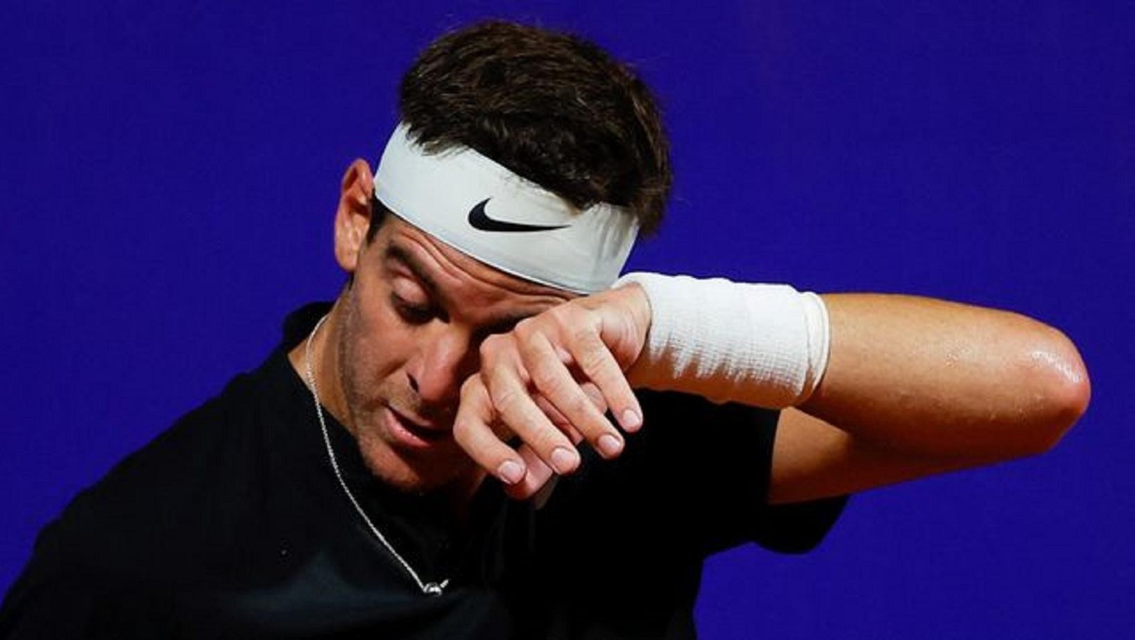 Al terminar el partido, Del Potro colgó su vincha sobre la red, en lo que será una imagen que quedará dentro de las más icónicas en la historia del tenis..