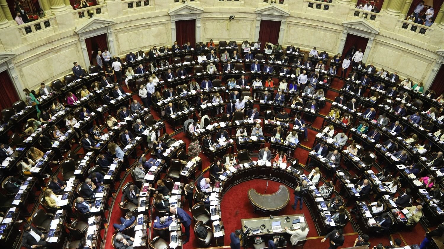 El acuerdo anunciado con el Fondo Monetario Internacional será debatido en el Congreso.