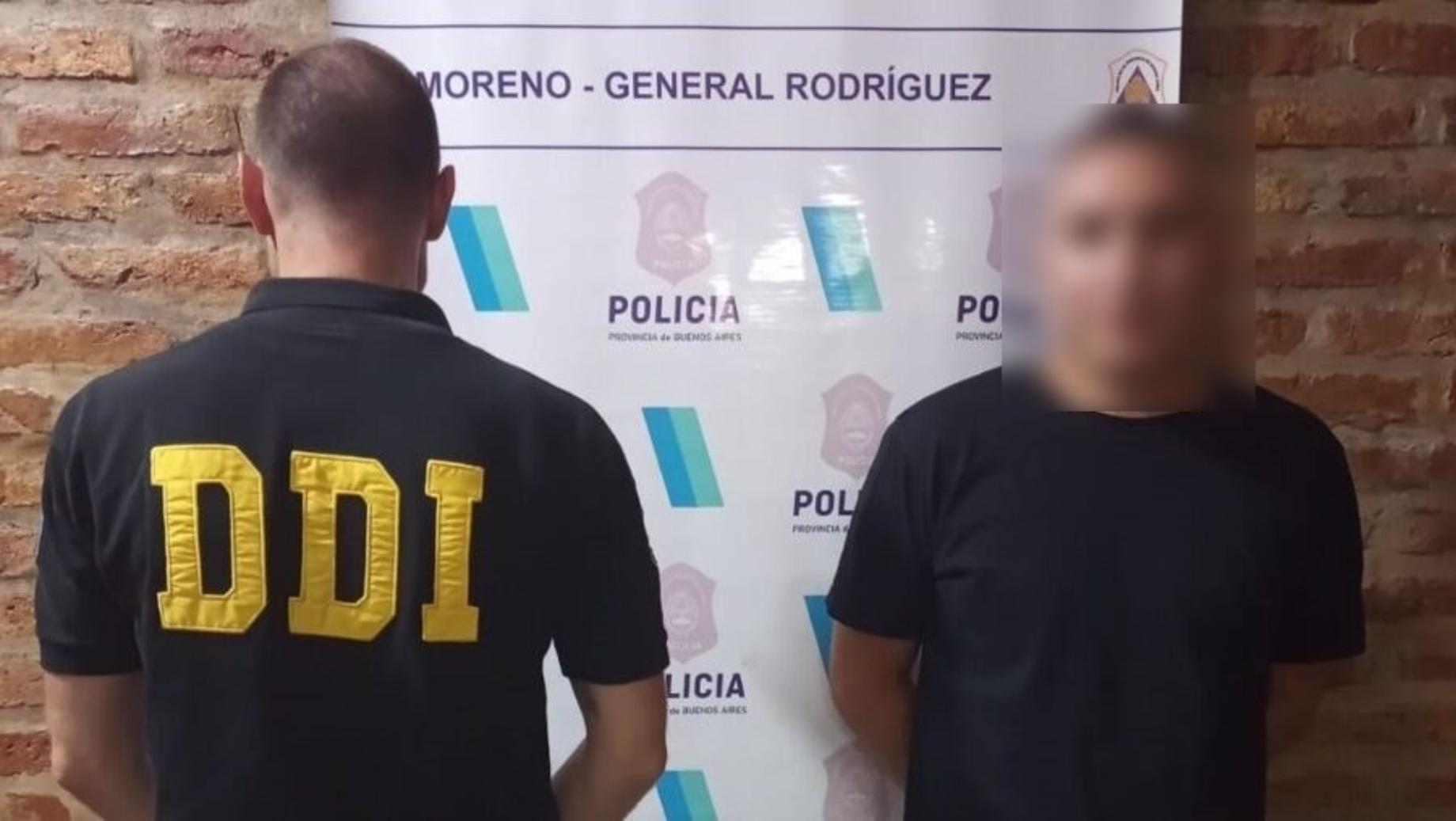 Este es el sujeto que apresado por los investigadores policiales.